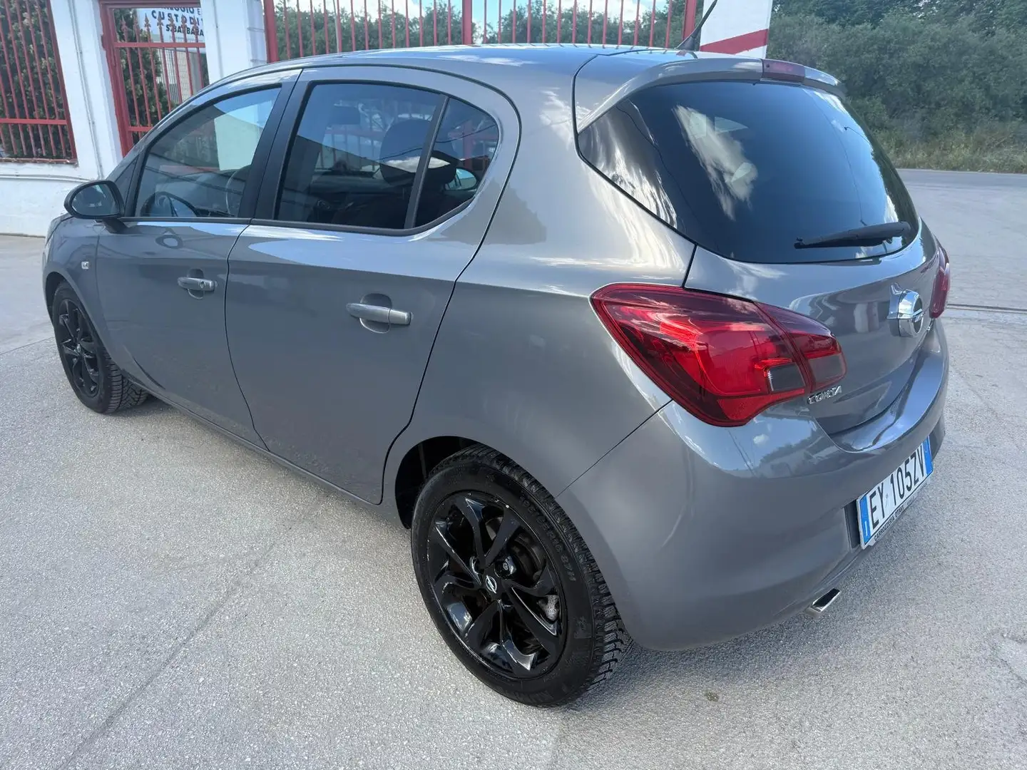 Opel Corsa Corsa 5p 1.3 cdti b-Color s Gris - 2