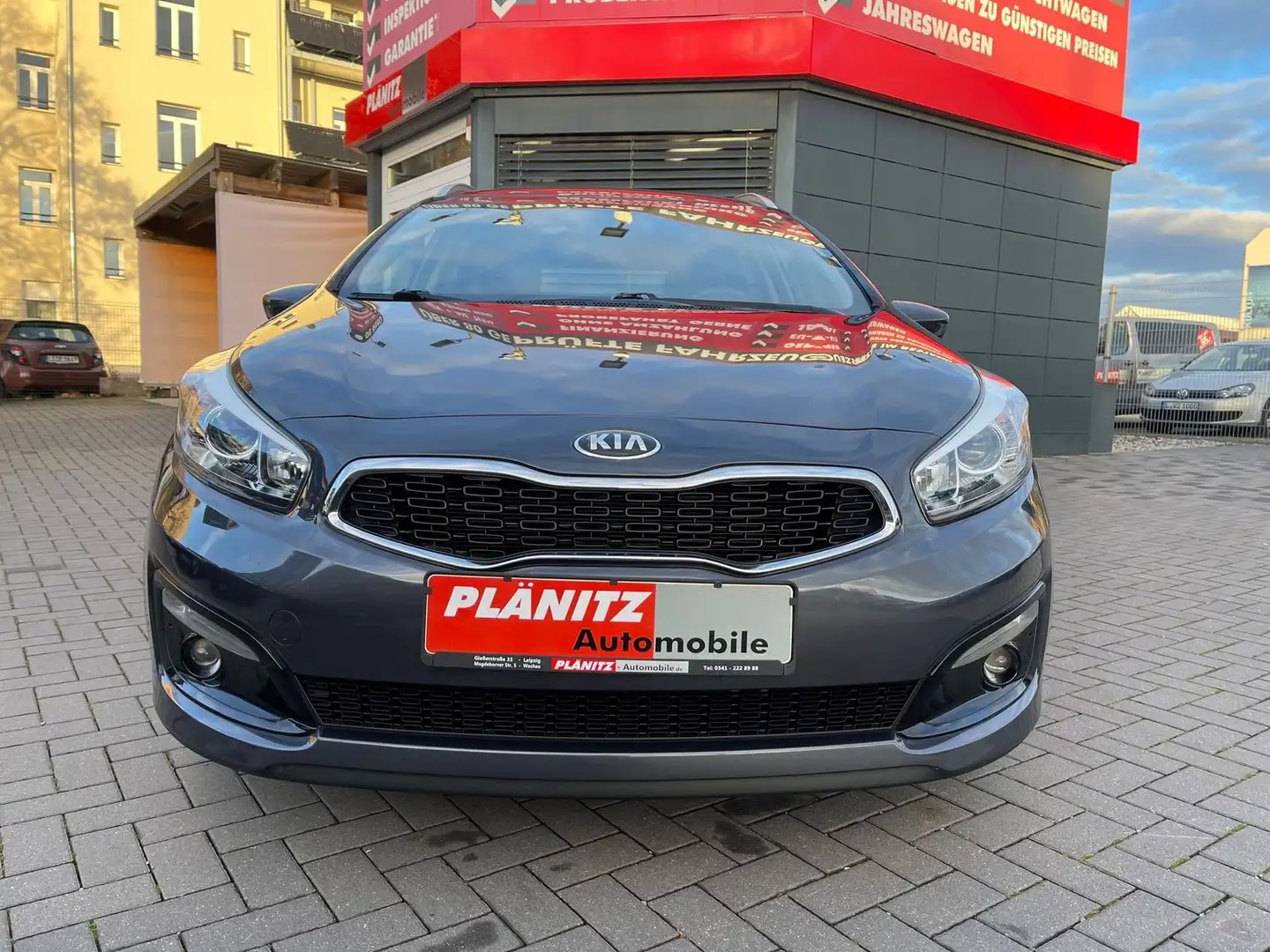 Kia Ceed SW / cee'd SW Attract/Scheckheft/Sitzheizung/neue Allwetterr. Grau - 2