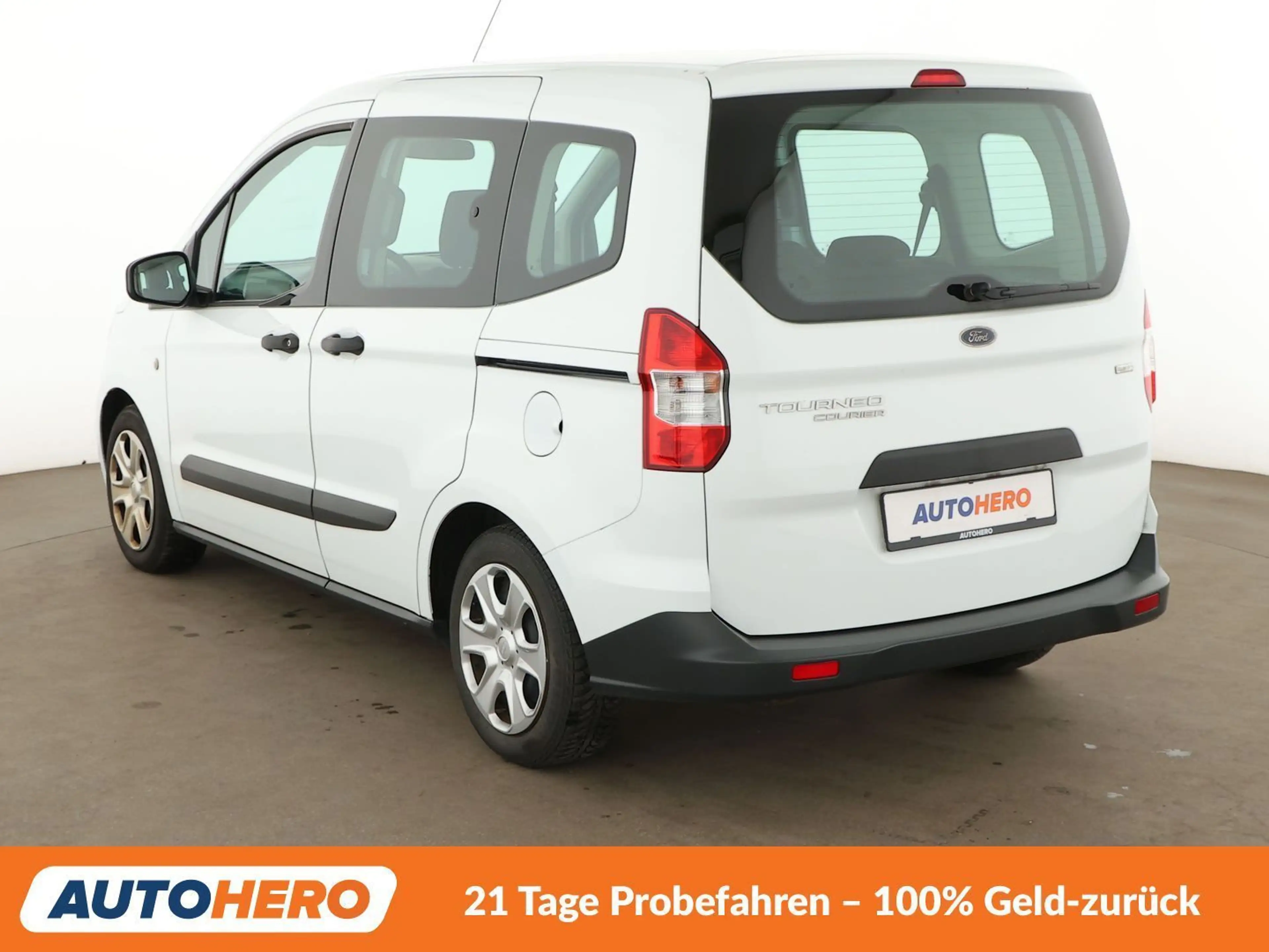 Ford Tourneo 1.0 EcoBoost Ambiente — photo 4
