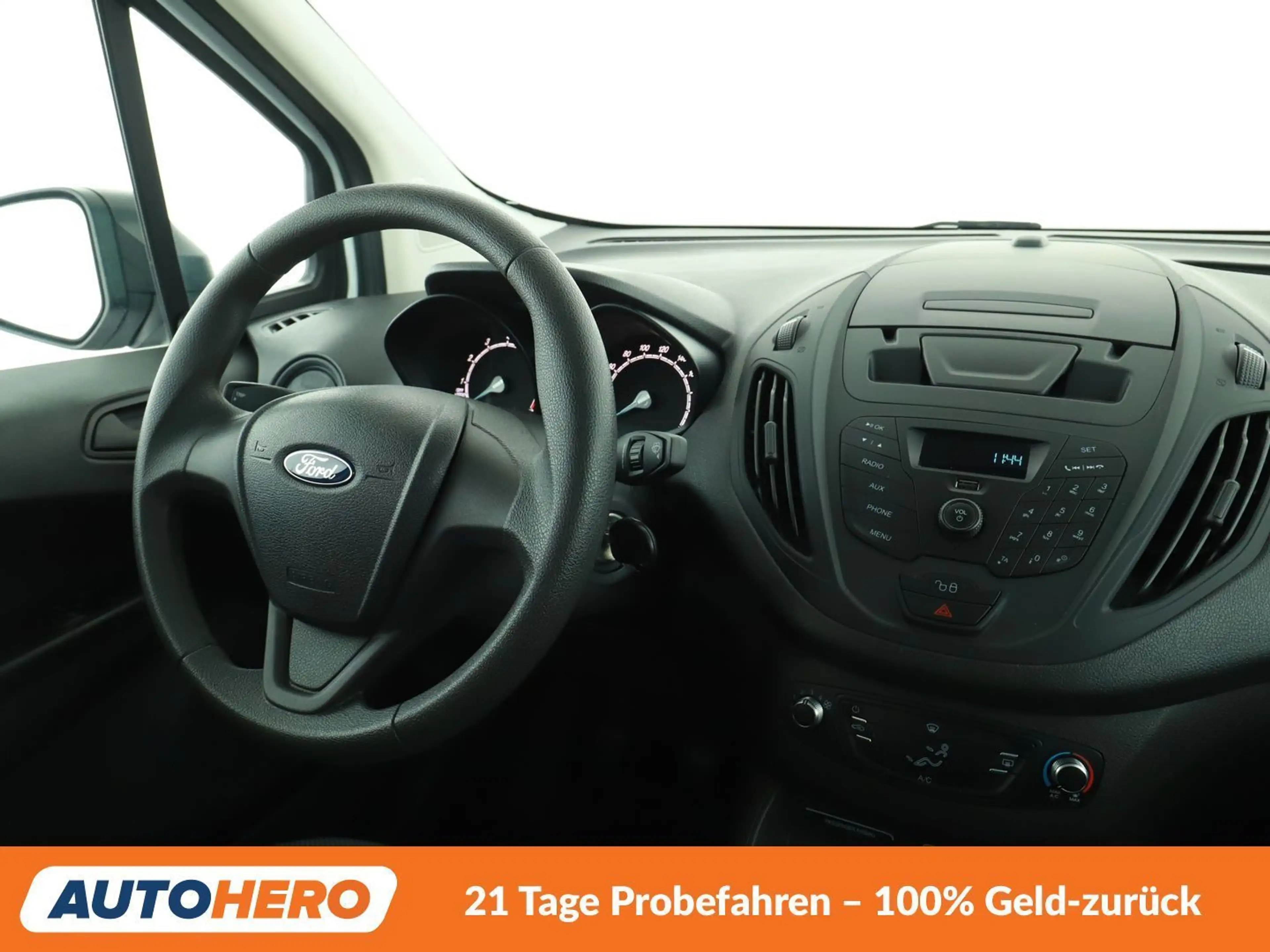 Ford Tourneo 1.0 EcoBoost Ambiente — photo 13