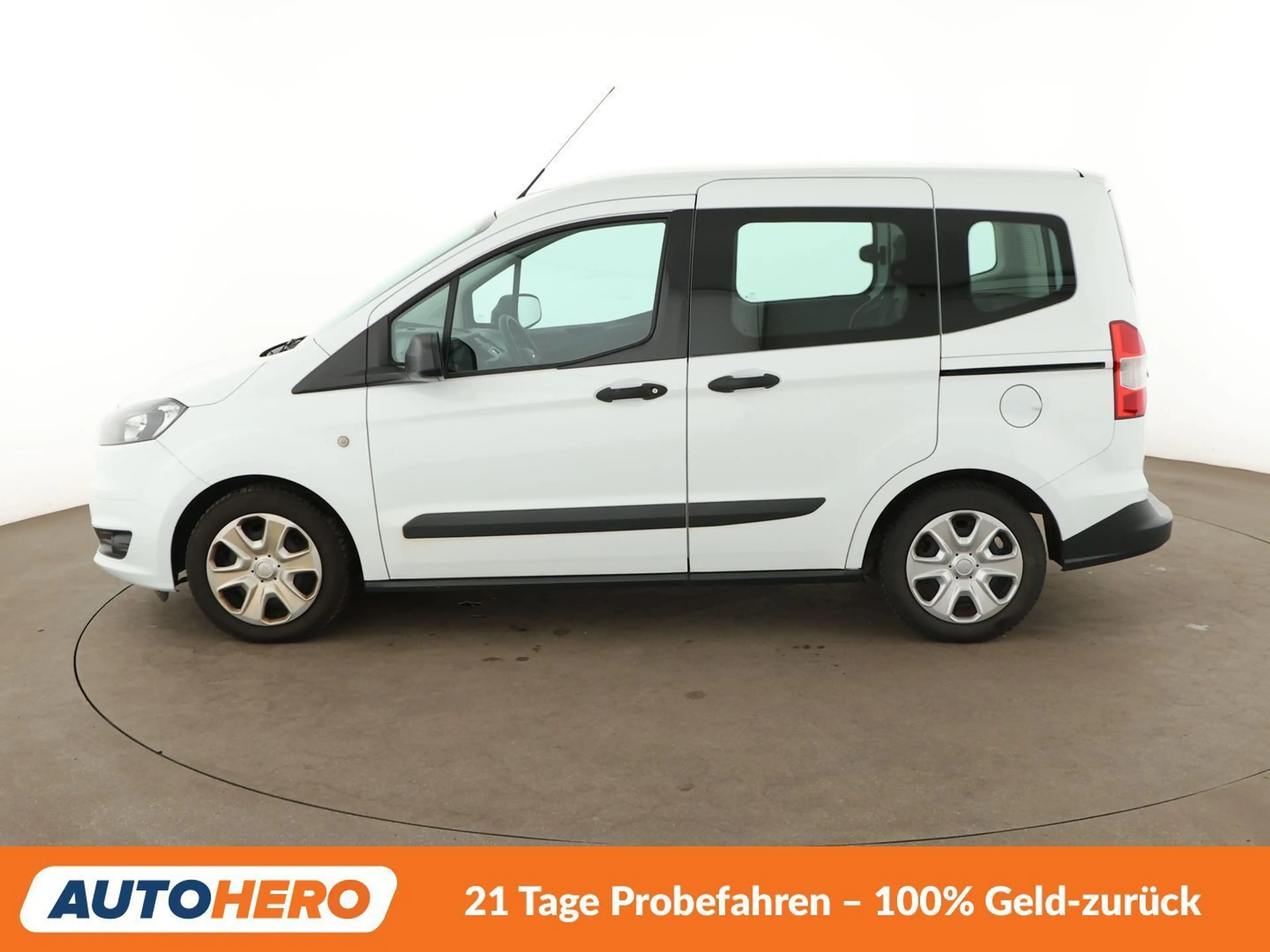 Ford Tourneo 1.0 EcoBoost Ambiente — photo 3