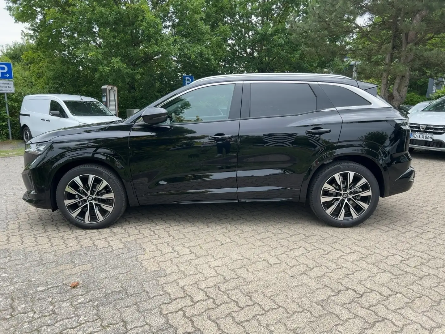Renault Austral Techno Mild Hybrid 160 Automatik Zwart - 2