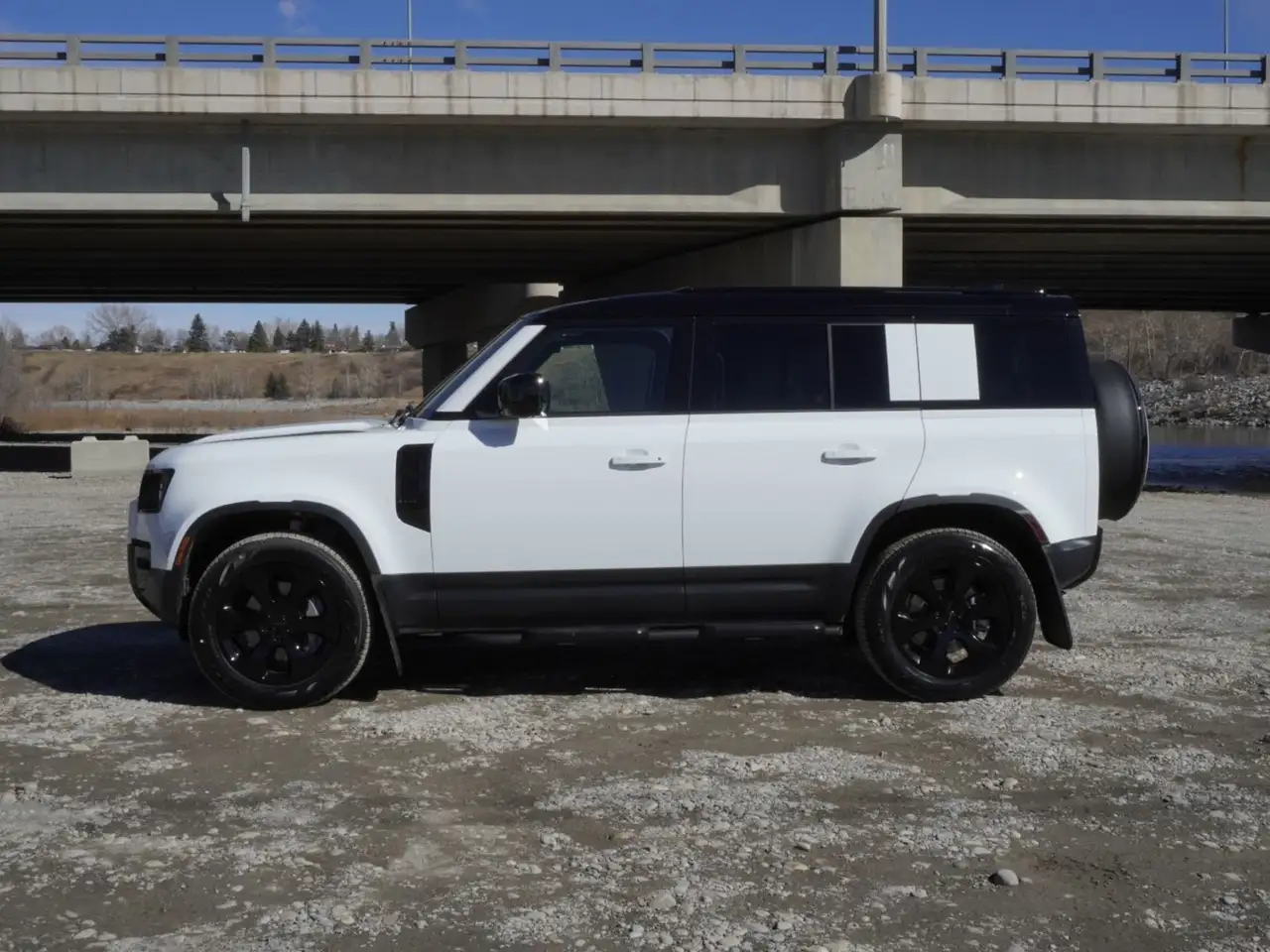 Land Rover Defender снимка Land Rover Defender