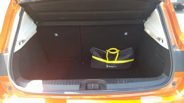 Renault Clio view 14