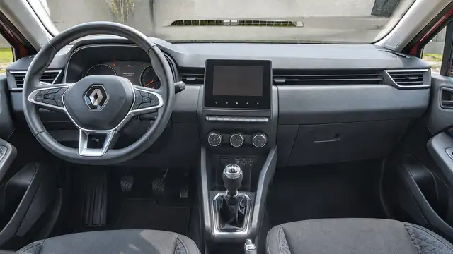 Renault Clio view 11