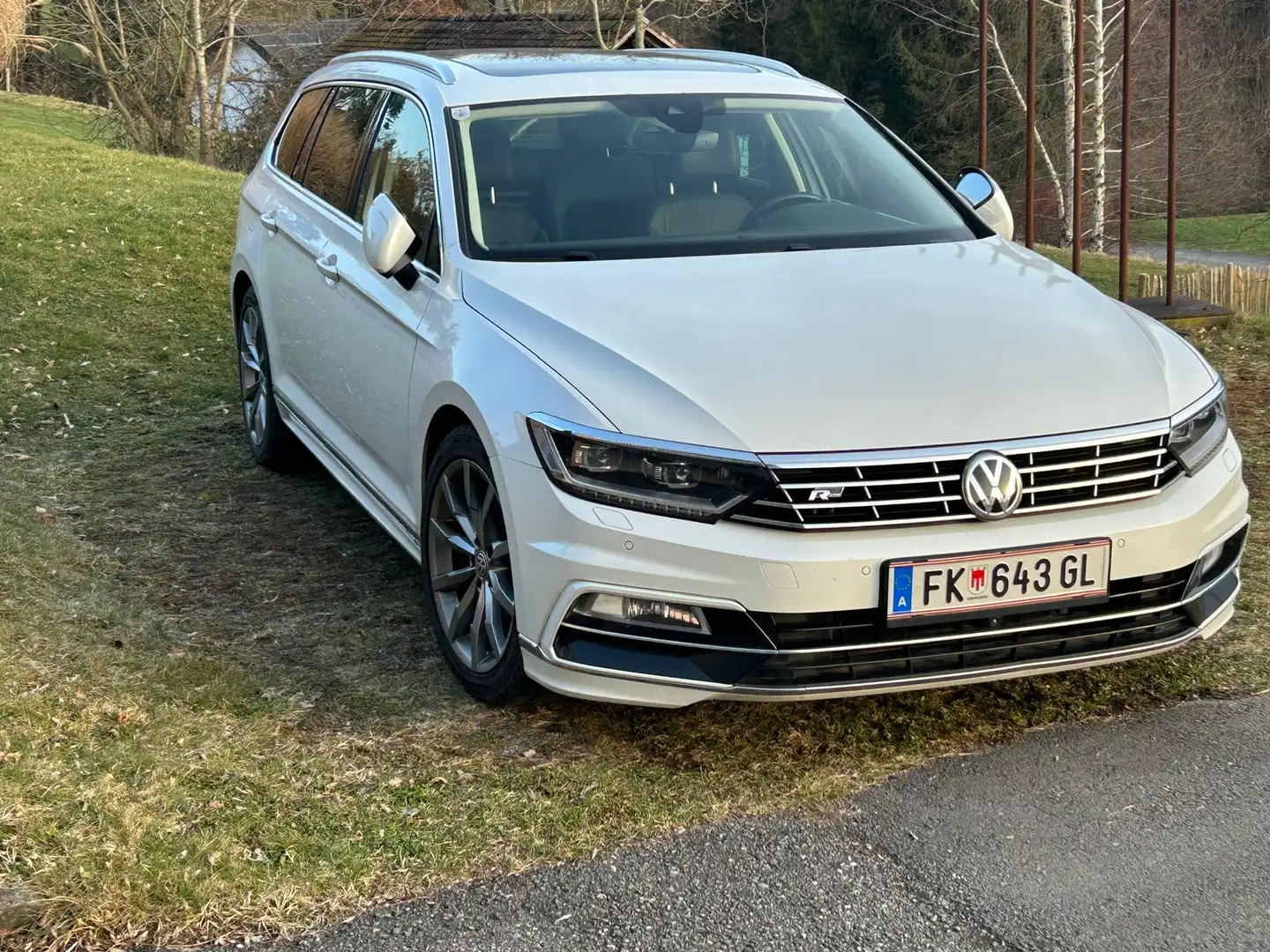Volkswagen Passat Variant Passat Variant Comfortline 2,0 TDI SCR Comfortline Weiß - 1