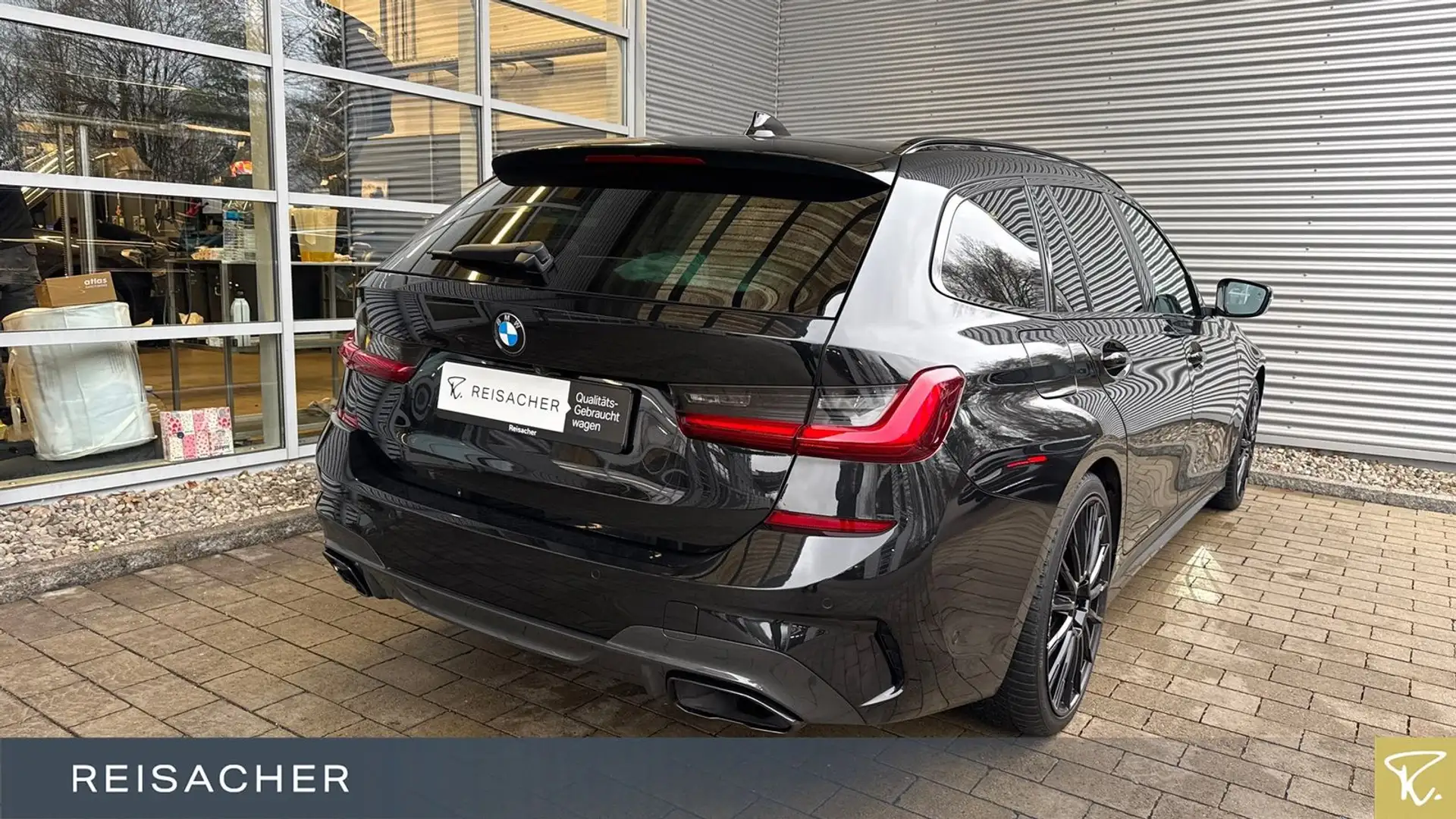 BMW 340 xDrive Touring Navi HUD 360° ACC AHK Pano Schwarz - 2