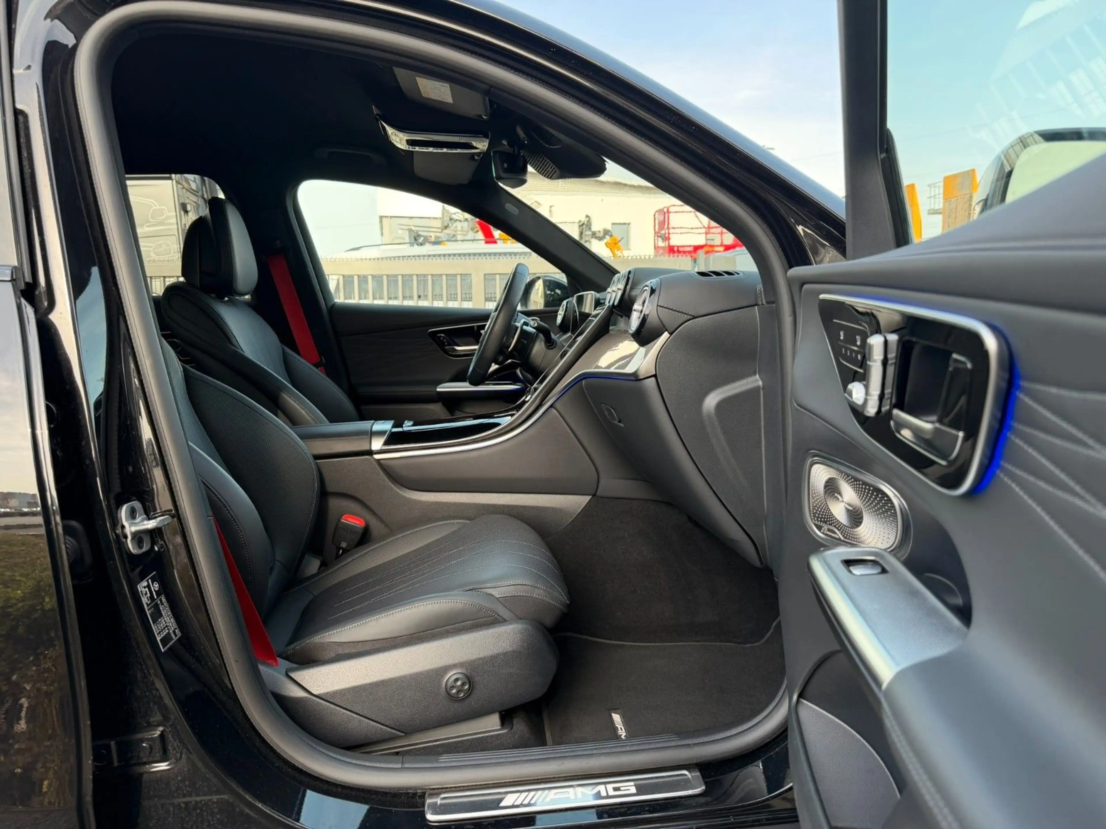 Mercedes-Benz GLC 63 AMG GLC 63 SE Drivers+Aero+Burm+Distr+360°+S-Klima — photo 10