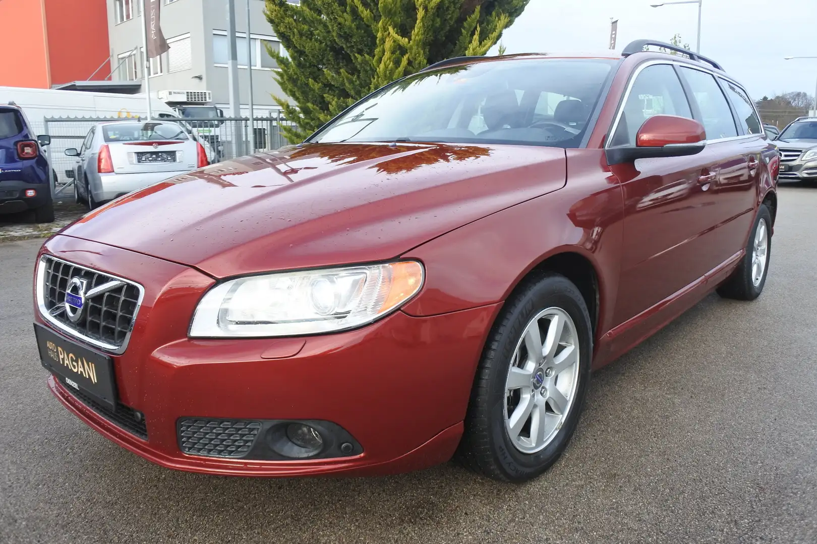 Volvo V70 V70 D3 MOMENTUM Geatronic/ NUR 73200KM/ 5 ZYLINDER - 1