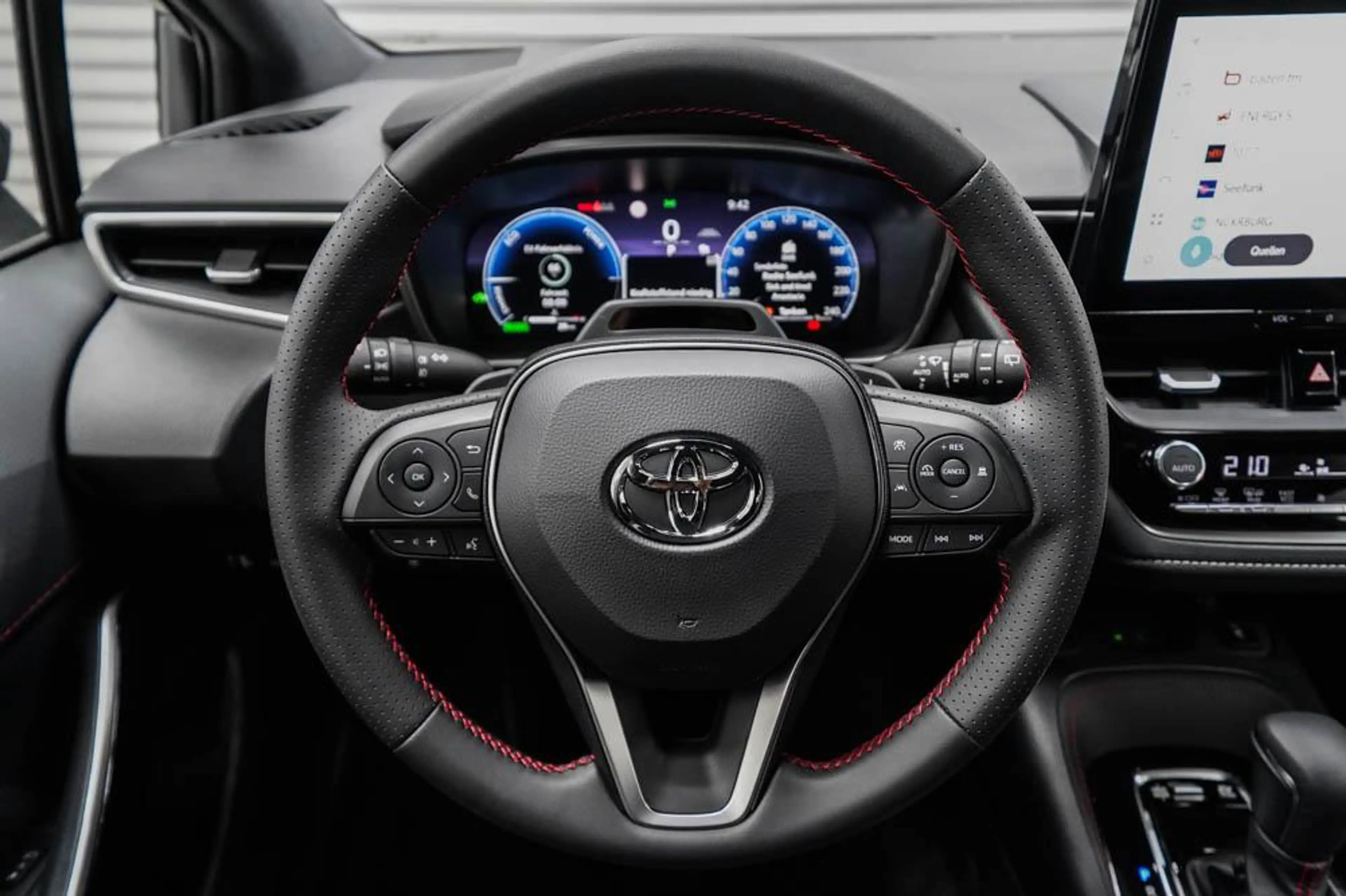 Toyota Corolla Touring Sports Sport 2,0 Hybrid GR -LAG. 130 kW... — photo 9