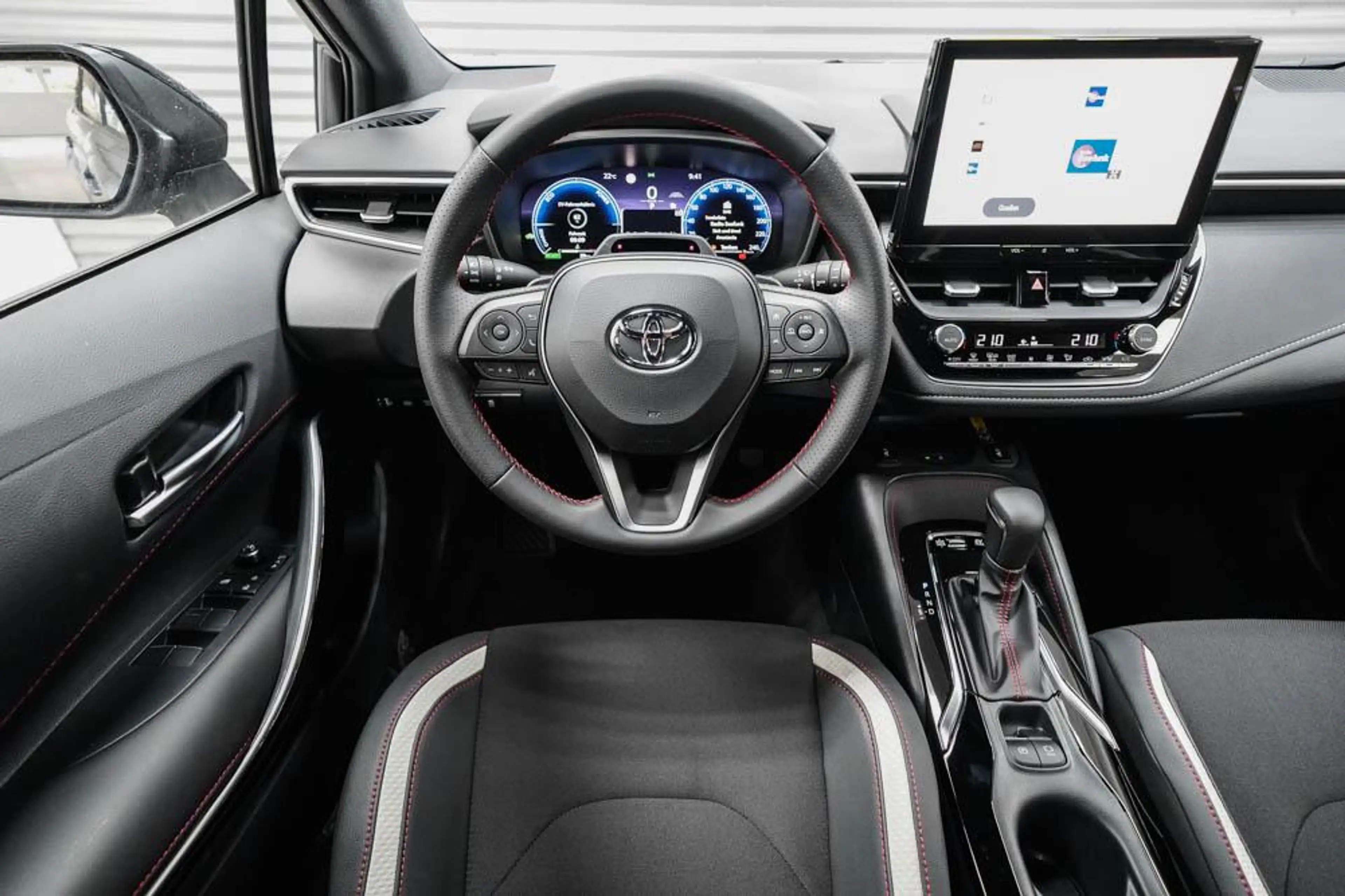 Toyota Corolla Touring Sports Sport 2,0 Hybrid GR -LAG. 130 kW... — photo 8