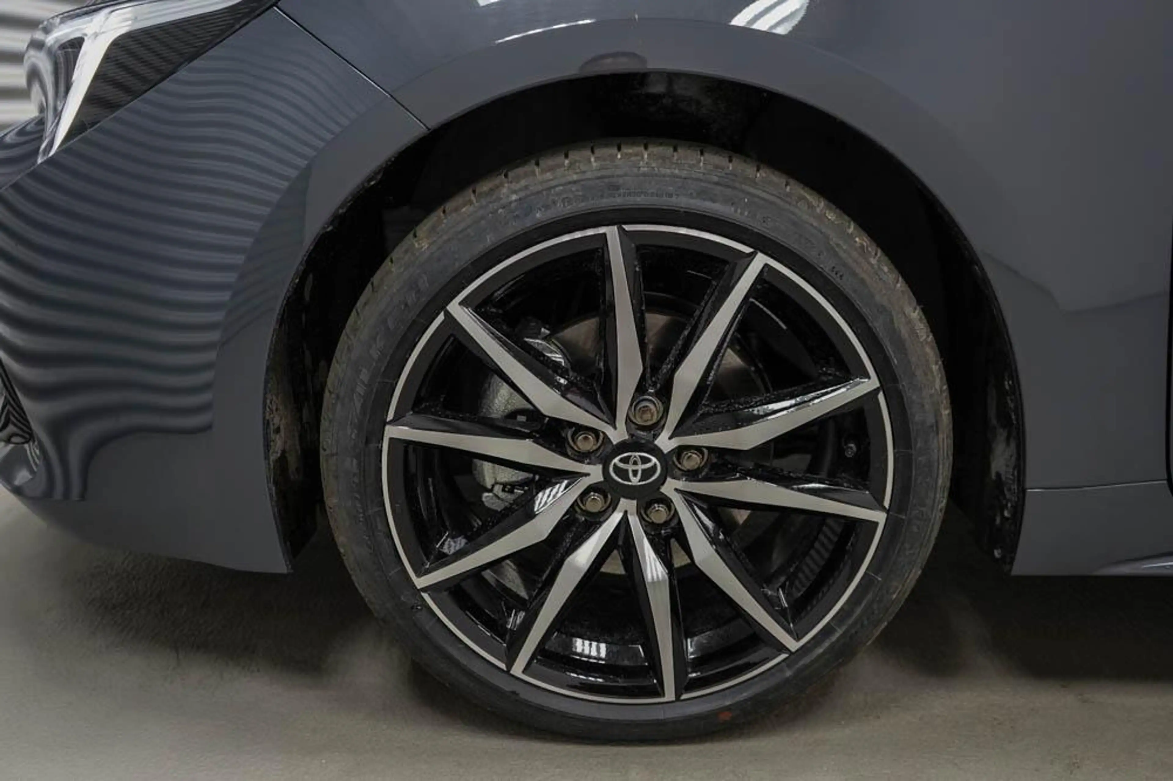 Toyota Corolla Touring Sports Sport 2,0 Hybrid GR -LAG. 130 kW... — photo 5