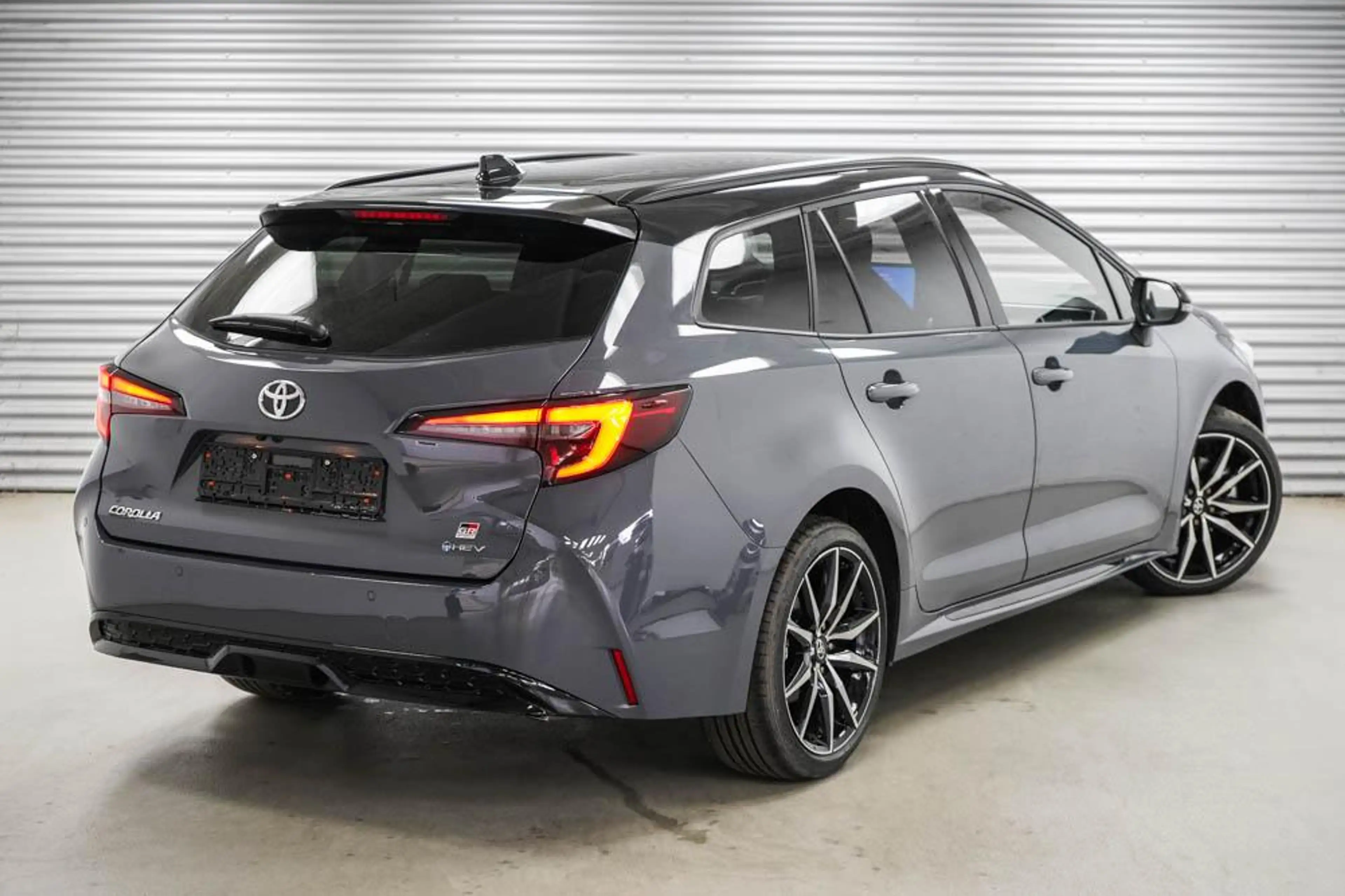 Toyota Corolla Touring Sports Sport 2,0 Hybrid GR -LAG. 130 kW... — photo 3