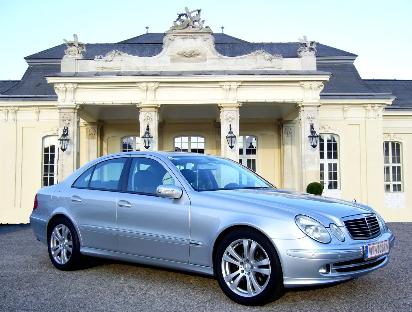 Mercedes-Benz E 280 E 280 Avantgarde CDI Aut. Avantgarde Silber - 1