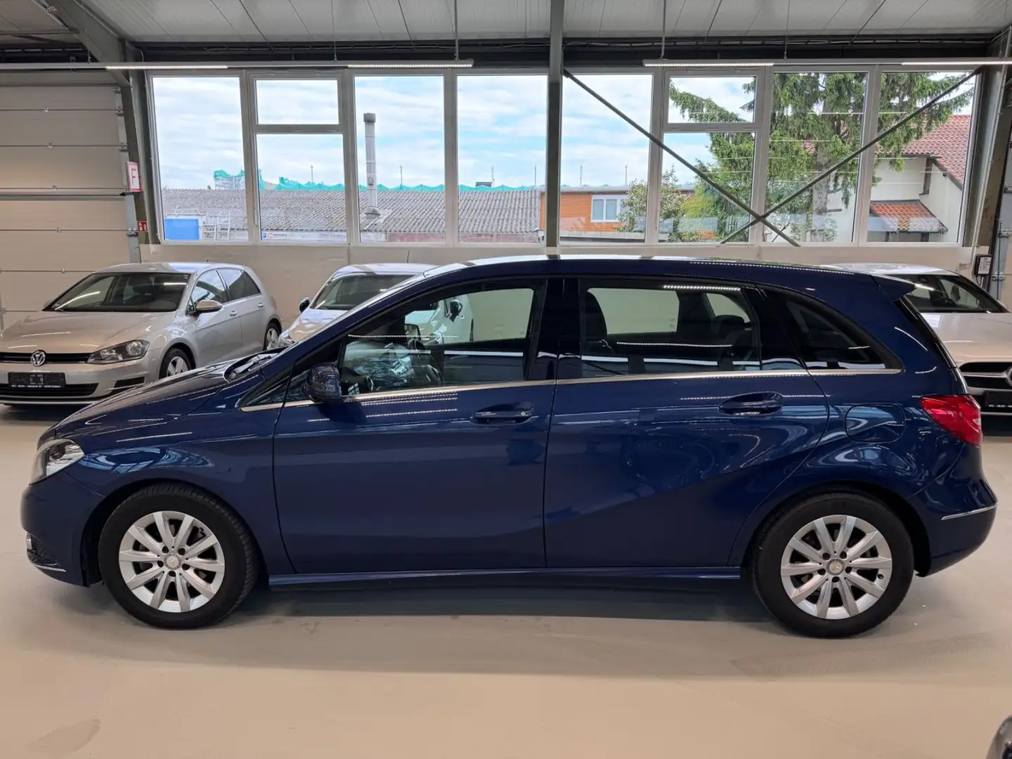 Mercedes-Benz B 180 1.Hand Automatik PDC Sitzheizung Blu/Azzurro - 2