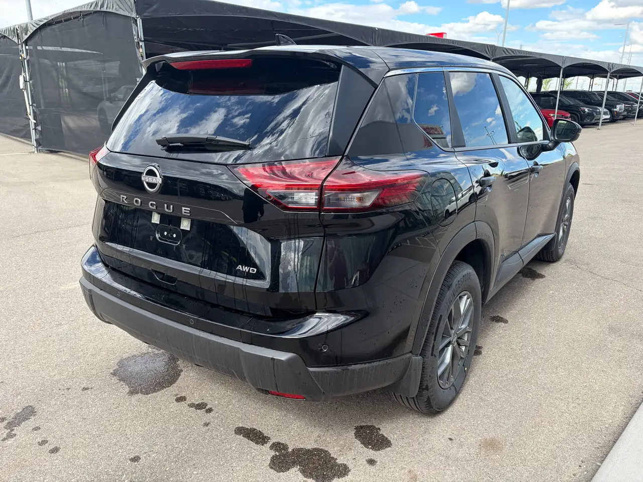 Nissan Rogue снимка Nissan Rogue