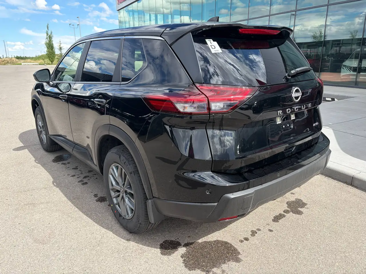 Nissan Rogue снимка Nissan Rogue