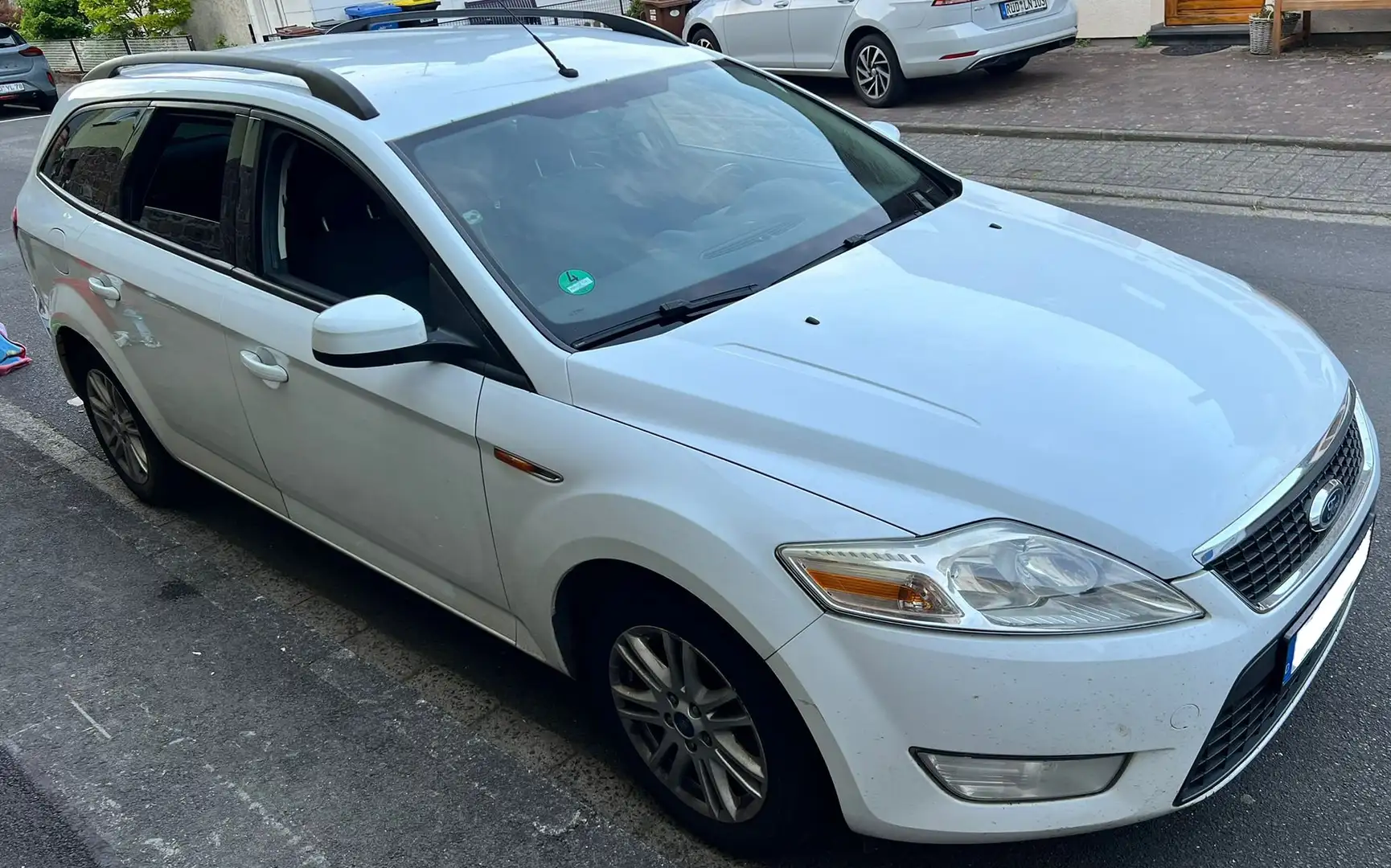 Ford Mondeo Turnier 2.0 TDCi Trend Weiß - 1