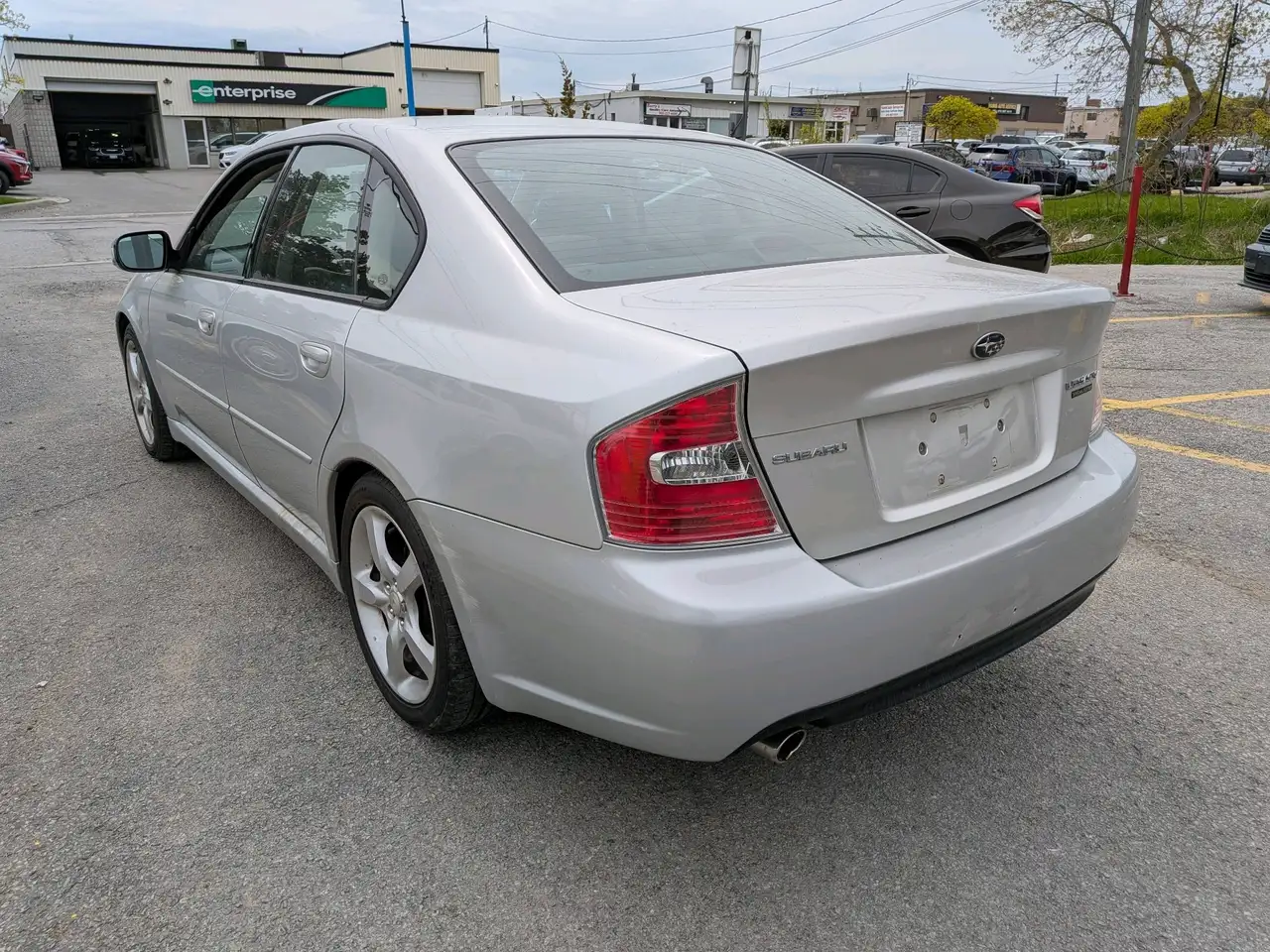 Subaru Legacy снимка Subaru Legacy