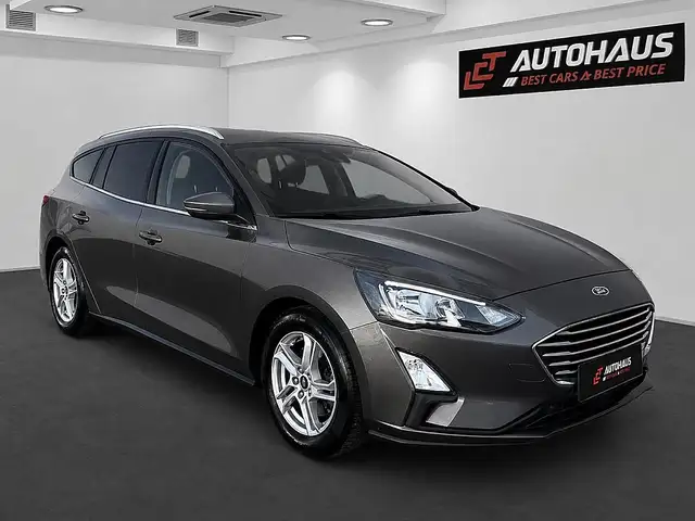 Ford Focus view 4