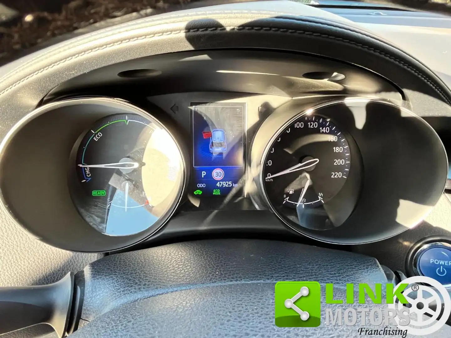 Toyota C-HR 1.8 Hybrid E-CVT Lounge Grijs - 2