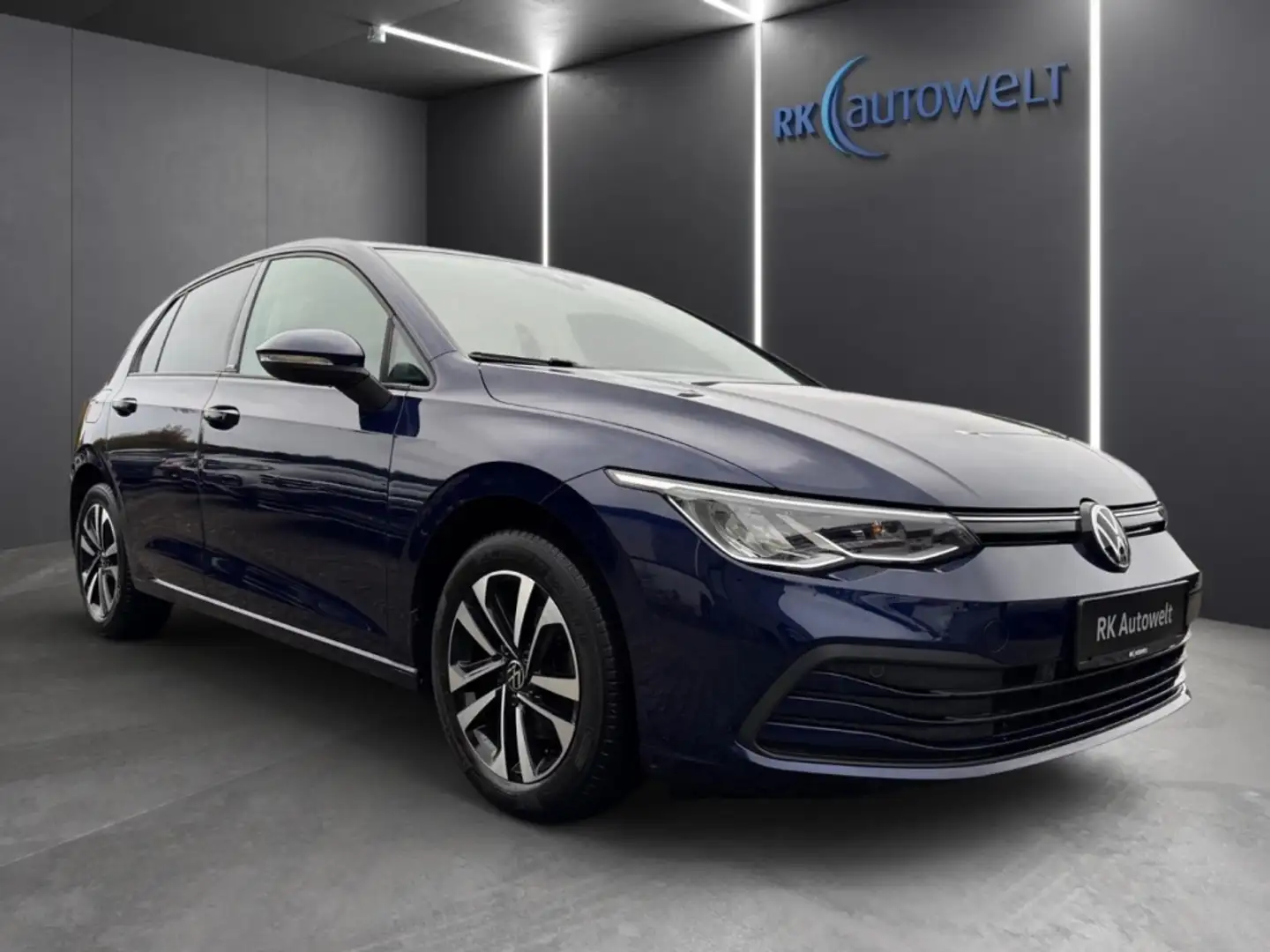 Volkswagen Golf VIII United 1.5 TSI LED Navi Climatronic Sitzheizu Bleu - 2
