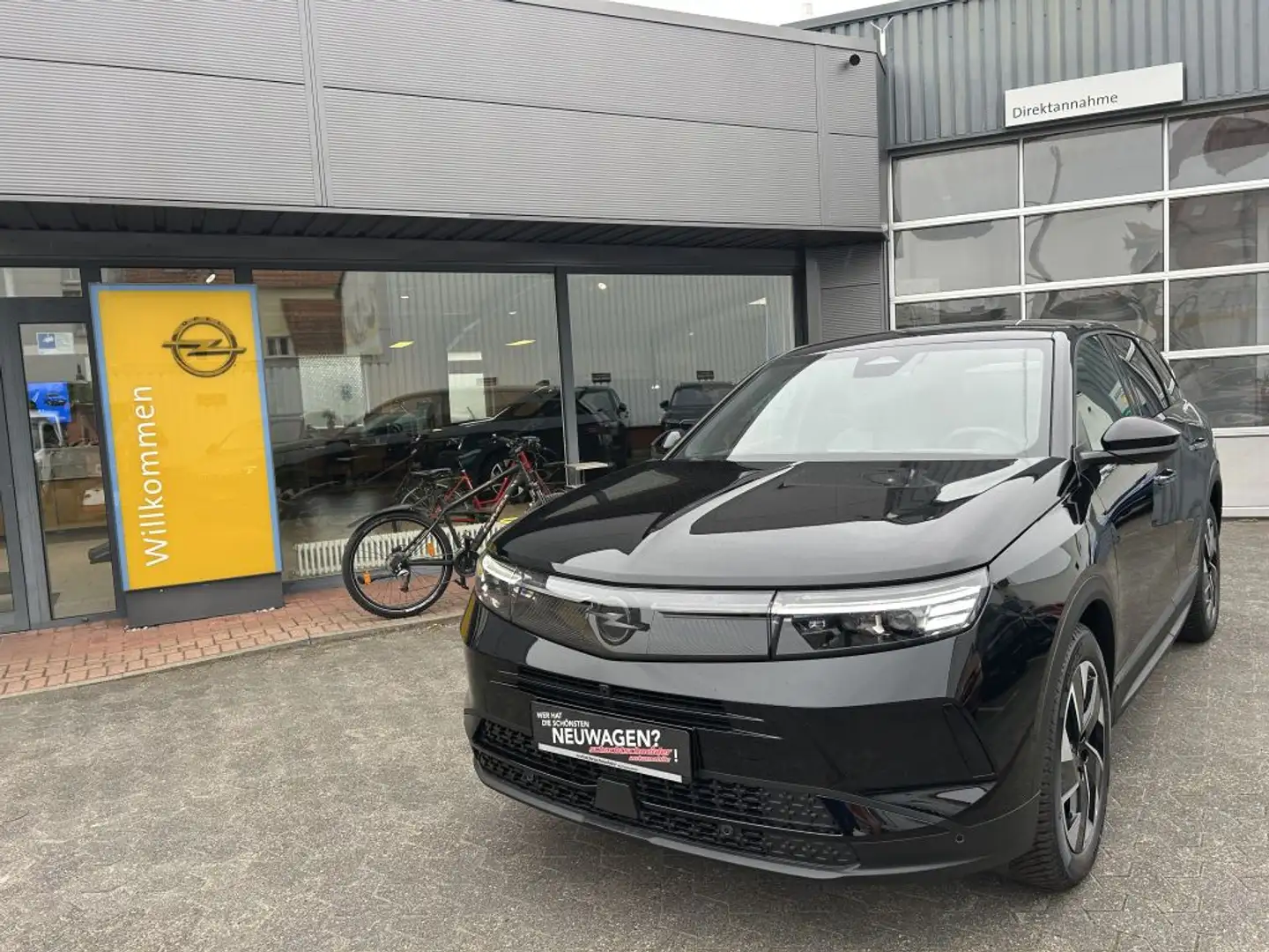 Opel Grandland 1.2 DI Hybrid 48 V Automatik GS (K) Schwarz - 2