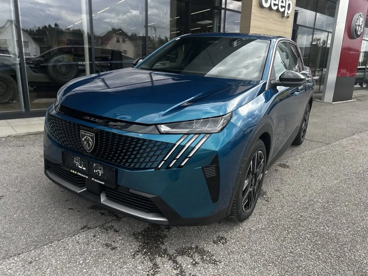 Peugeot 3008 ALLURE Hybrid 136 e-DCS6 Blau - 1