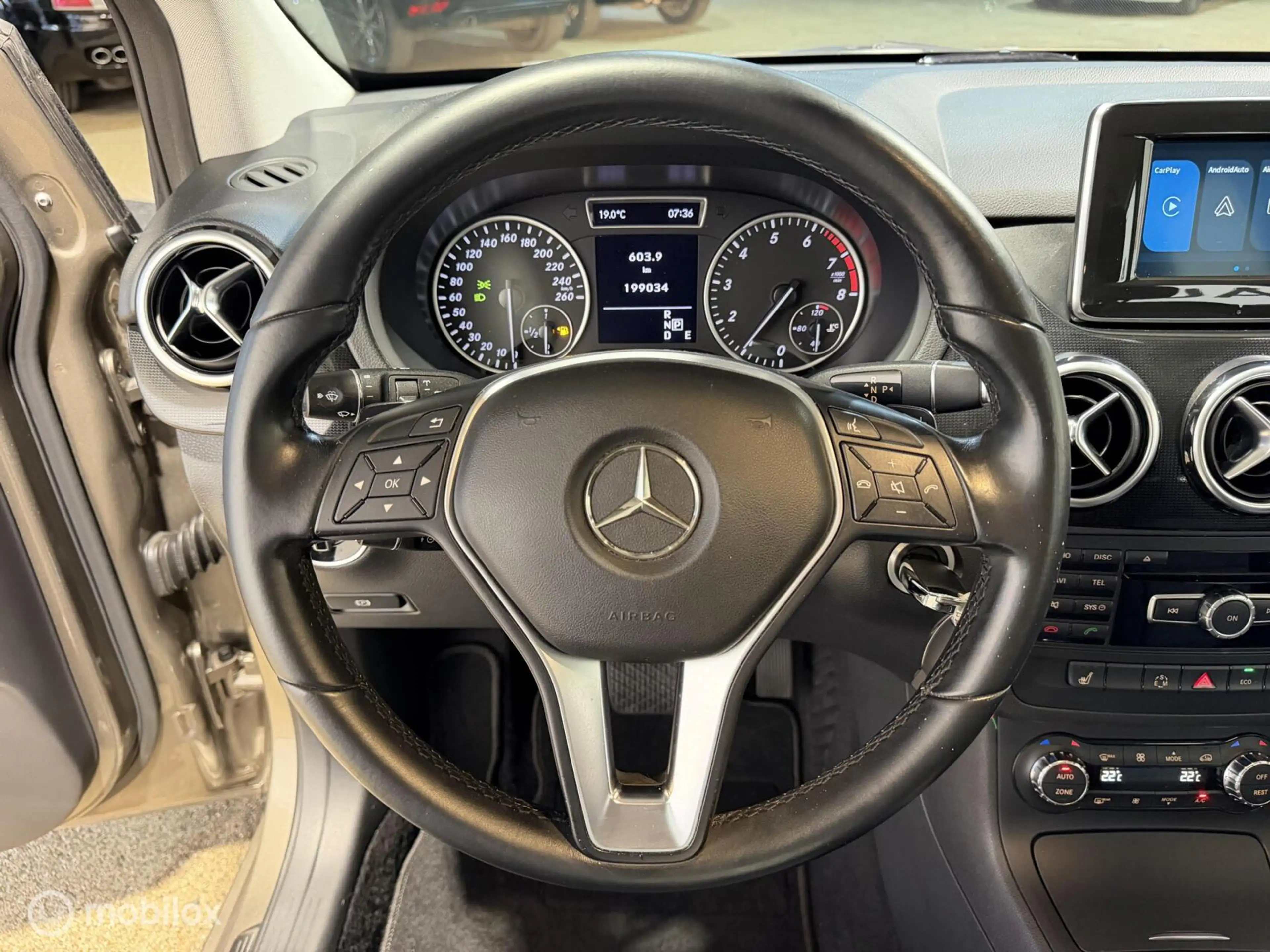 Mercedes-Benz B 180 Ambition AUT/CLIMA/CRUISE/CAMERA/1eEIG — photo 5