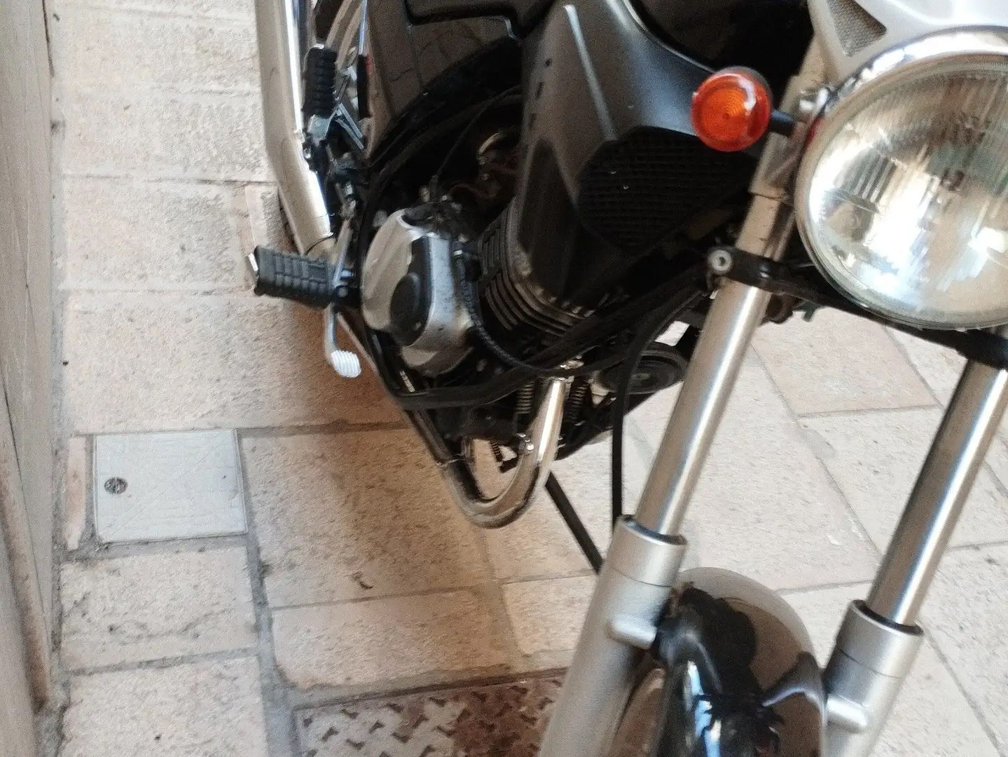 Cagiva Roadster 125 Nero - 2