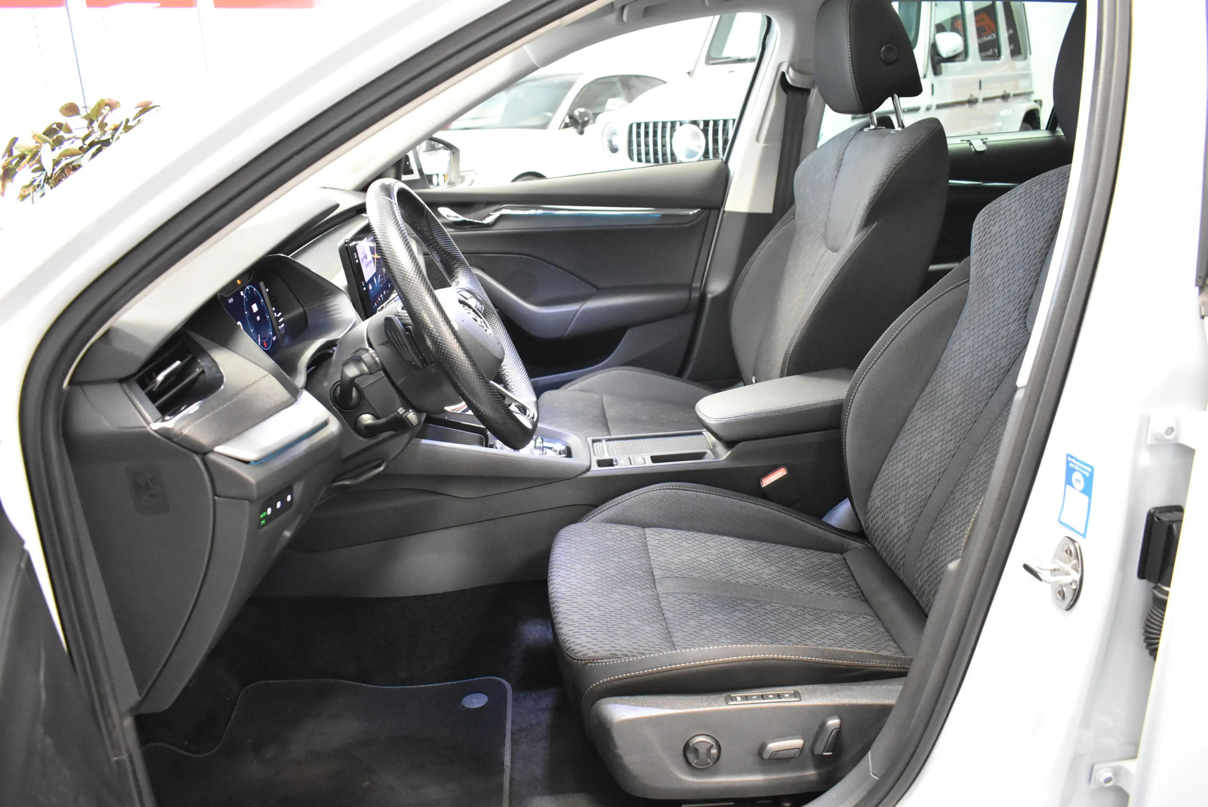 Skoda Octavia 2.0 TDI Style Nav Led Panoram AHK — photo 5