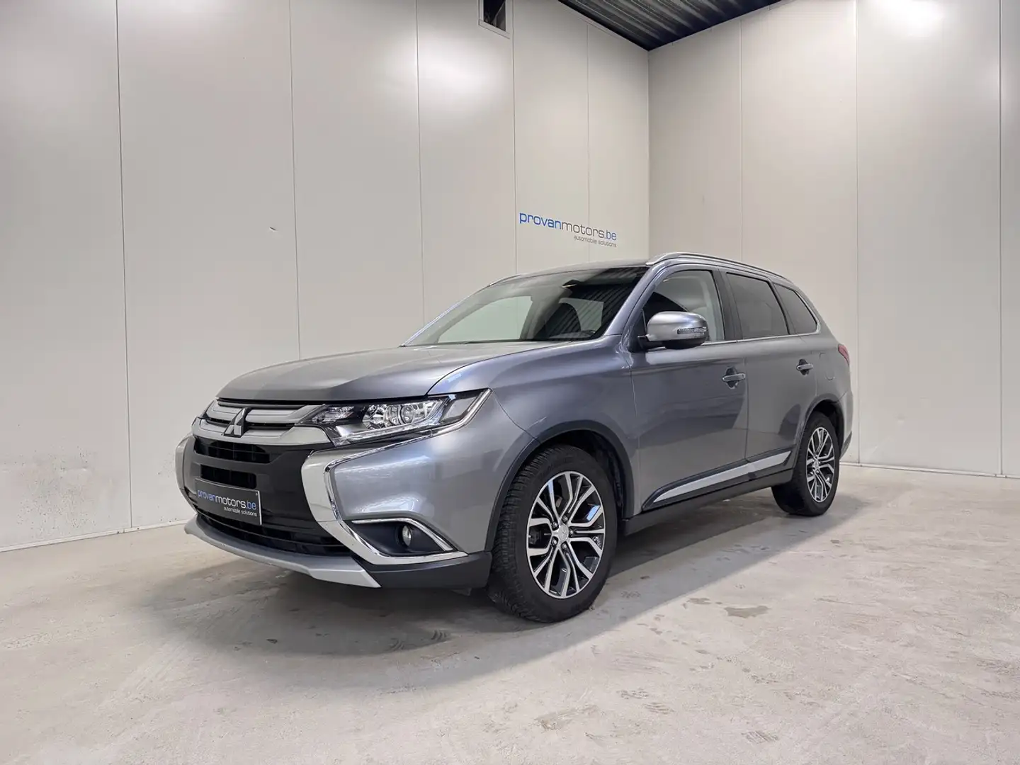 Mitsubishi Outlander 2.0 Benzine Automaat! - GPS -  7 PL - Airco - G... Grey - 1