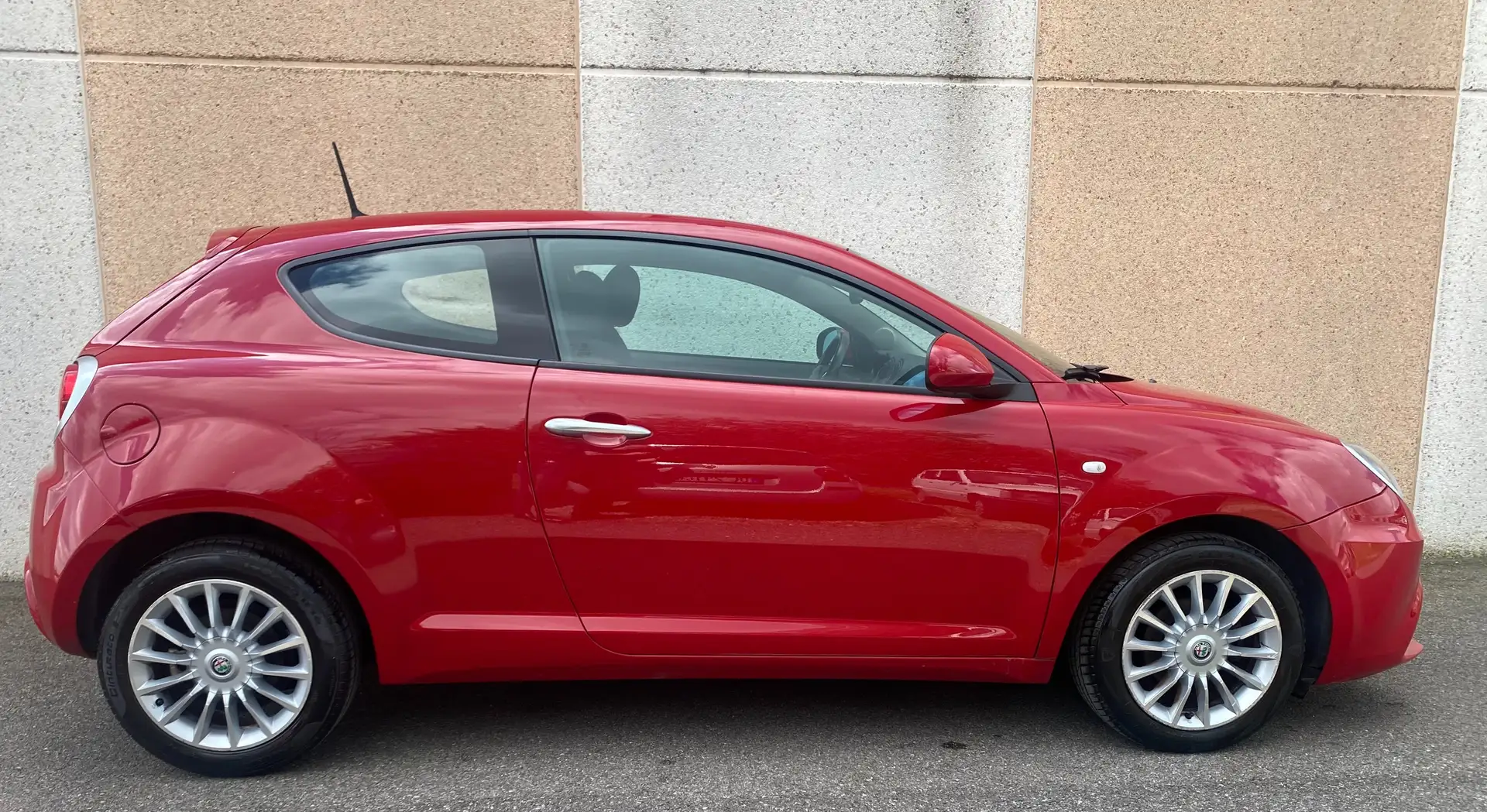 Alfa Romeo MiTo 1.4 78cv Rosso - 2