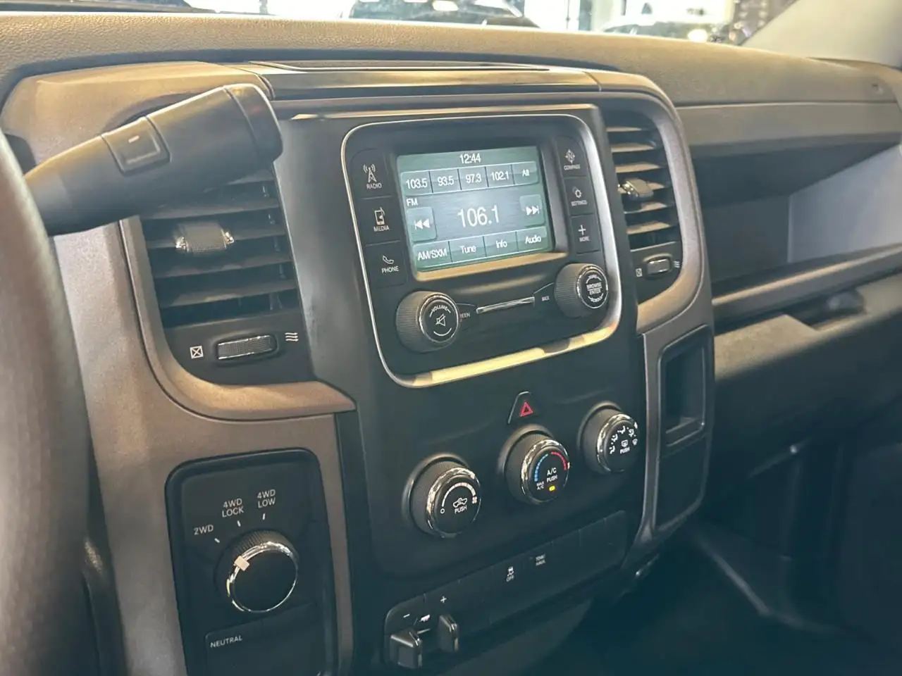 RAM 1500 снимка RAM 1500
