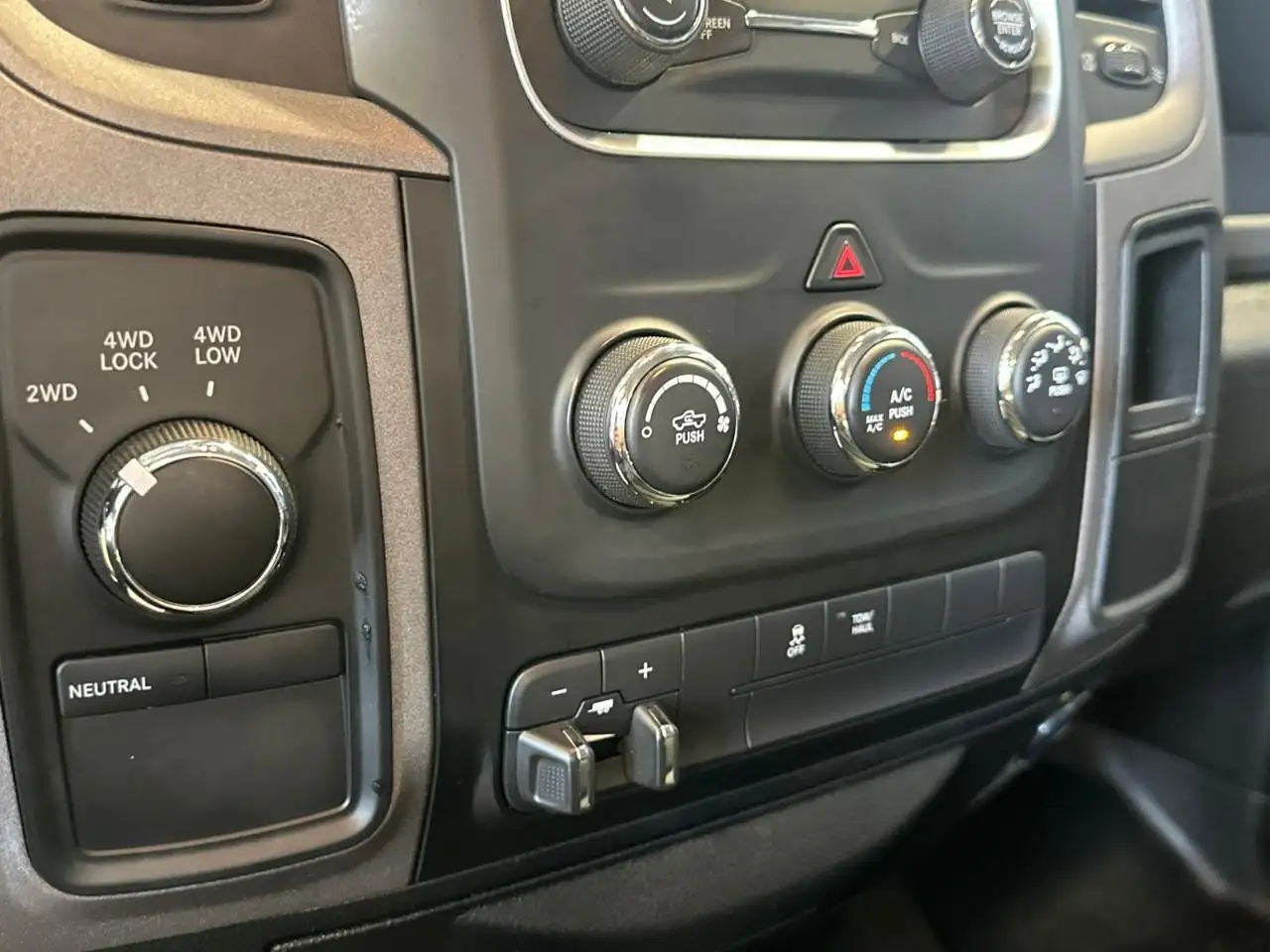 RAM 1500 снимка RAM 1500