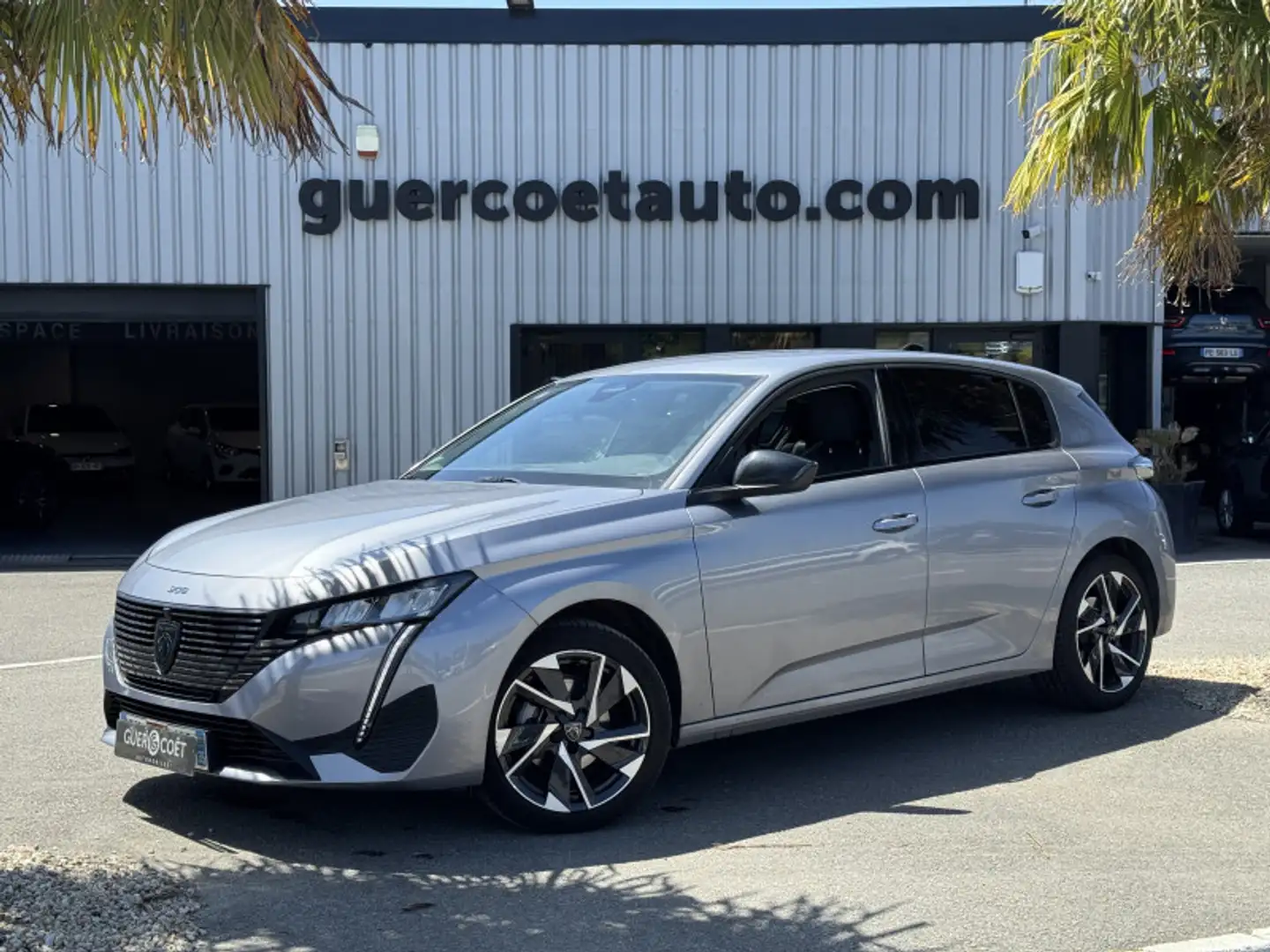Peugeot 308 1.2 PURETECH 130CH S\u0026S ALLURE PACK EAT8 Gris - 1