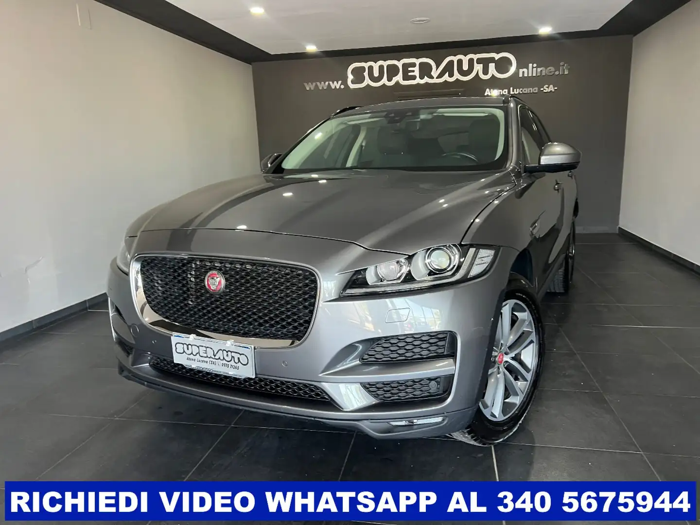 Jaguar F-Pace 2.0 D 180 CV AWD aut. Prestige Grigio - 2