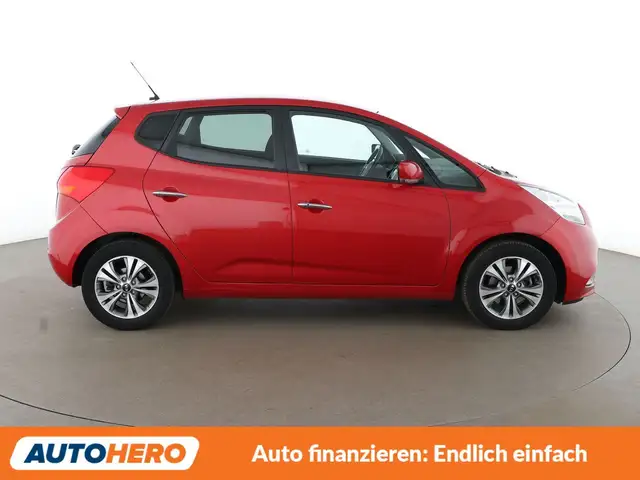 Kia Venga view 7