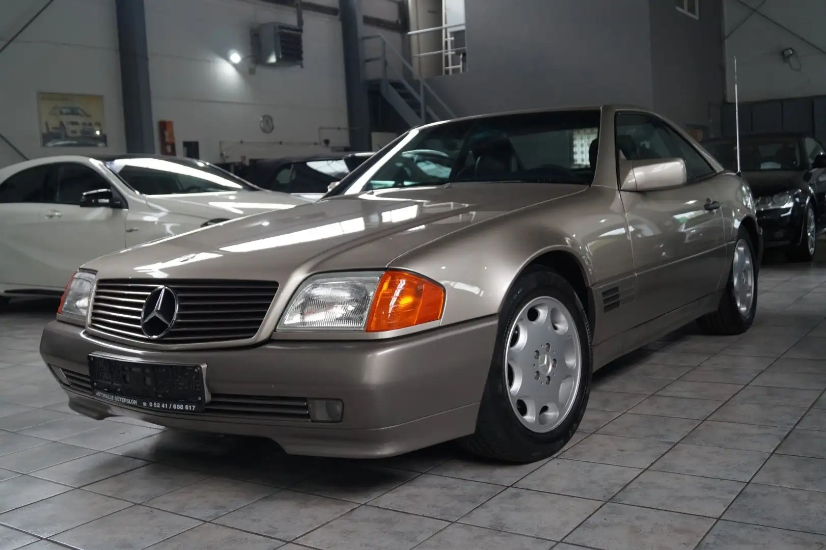 Mercedes-Benz SL 300 *H Zulasung*Leder*Hardtop*SH*170kW* Or - 1