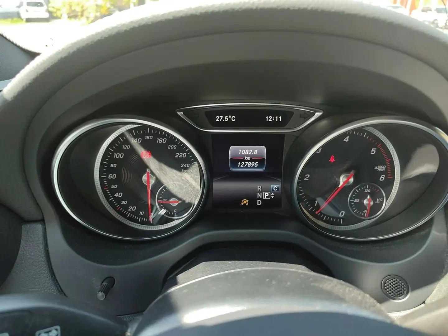 Mercedes-Benz GLA 220 GLA 220 d 4Matic 7G-DCT AMG Line Schwarz - 2