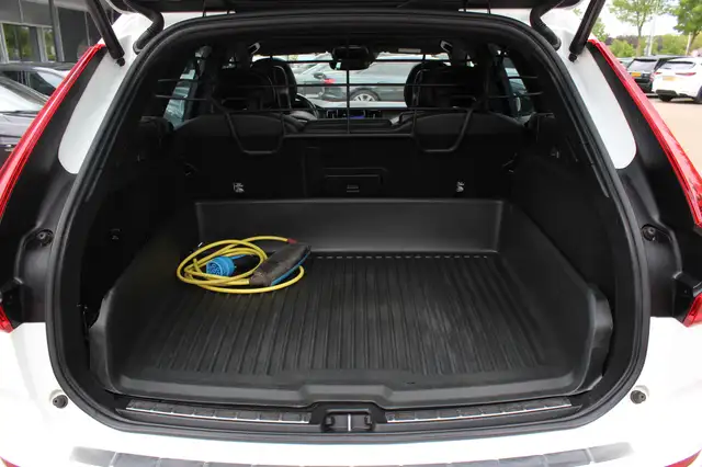 Volvo XC60 view 16