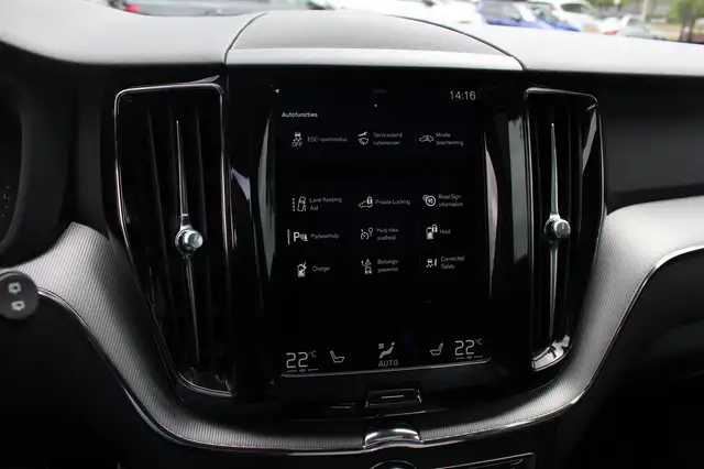 Volvo XC60 view 24