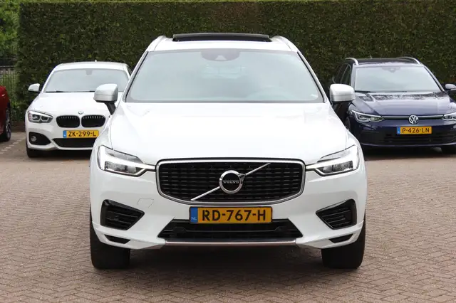 Volvo XC60 view 8