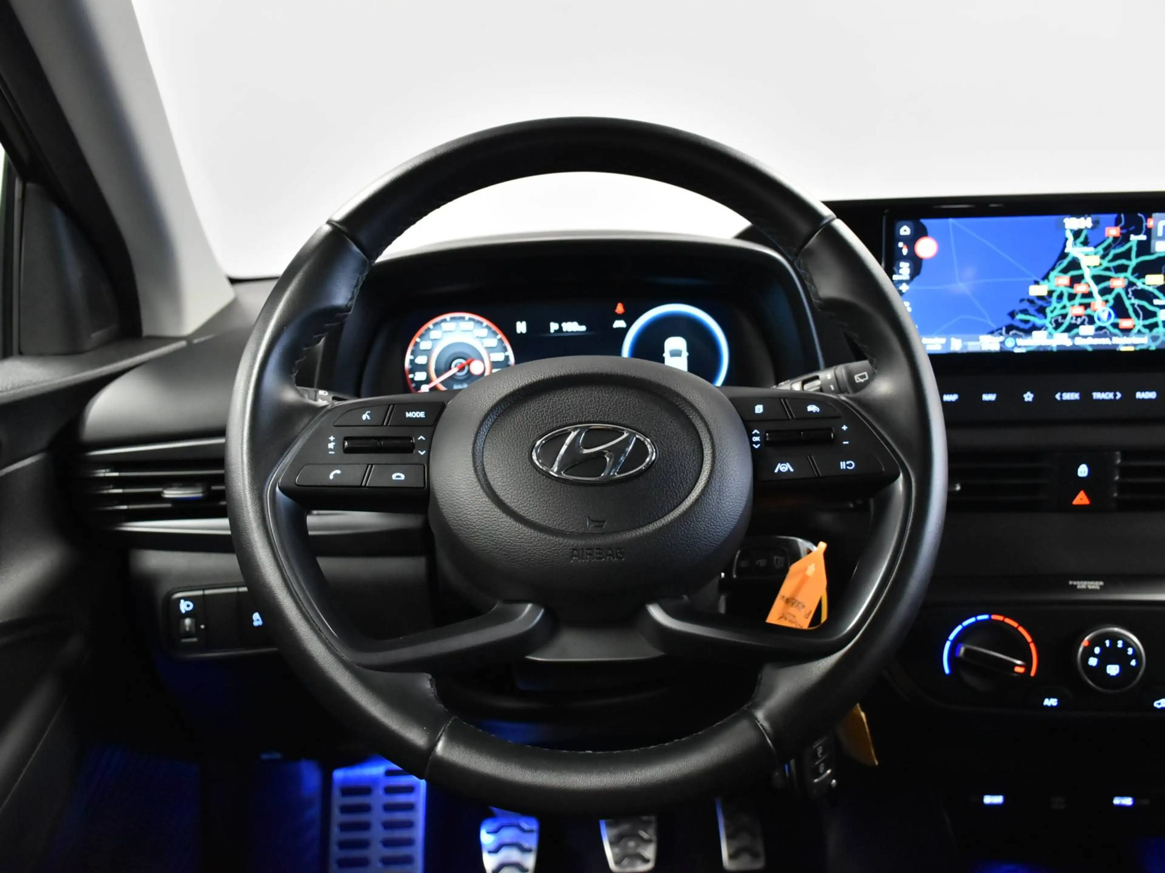Hyundai BAYON 1.0 T-GDI 48V Comfort Smart I Mild Hybrid I Navi — photo 12