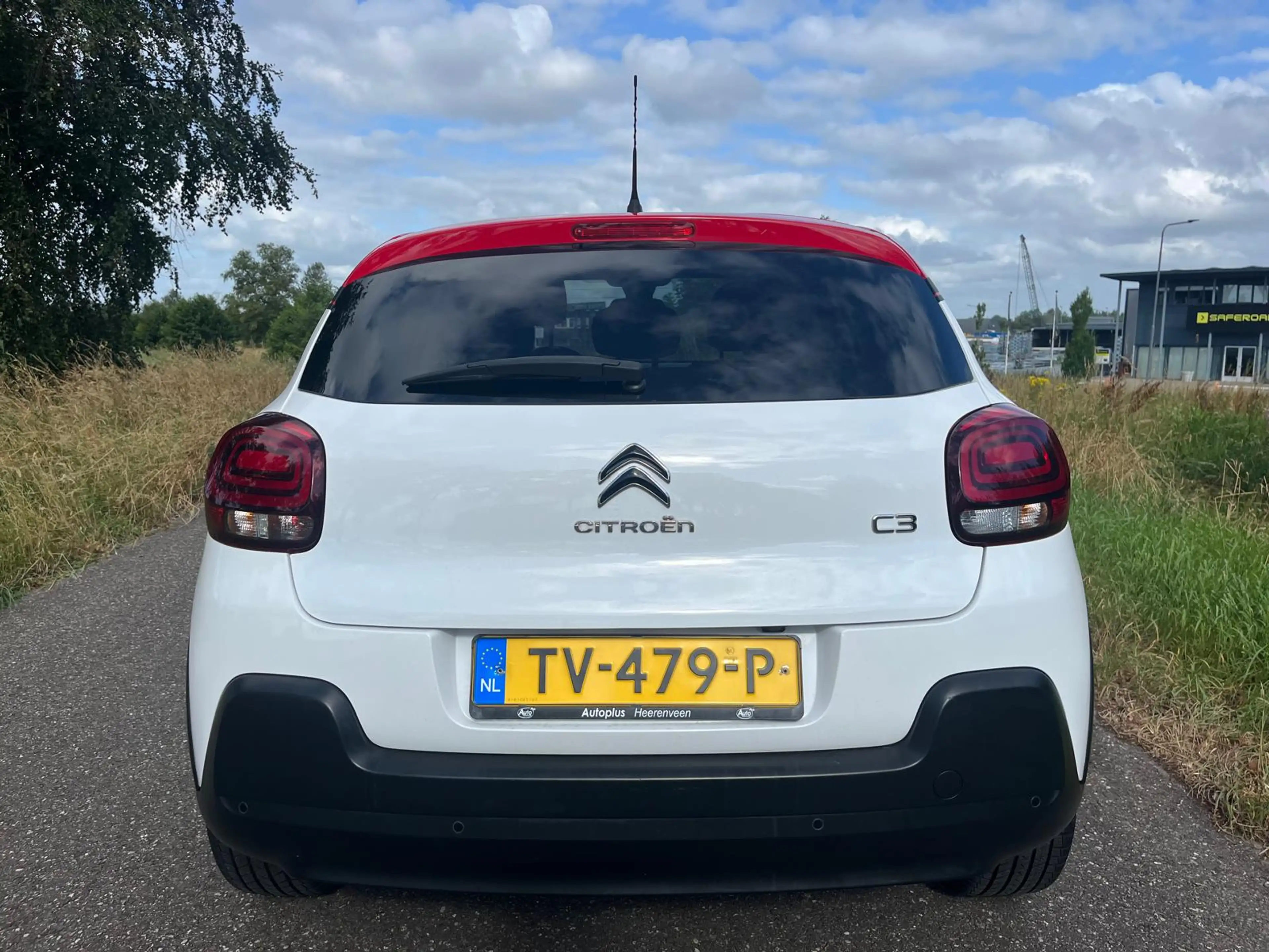 Citroen C3 1.2 PureTech S&S Shine — photo 8