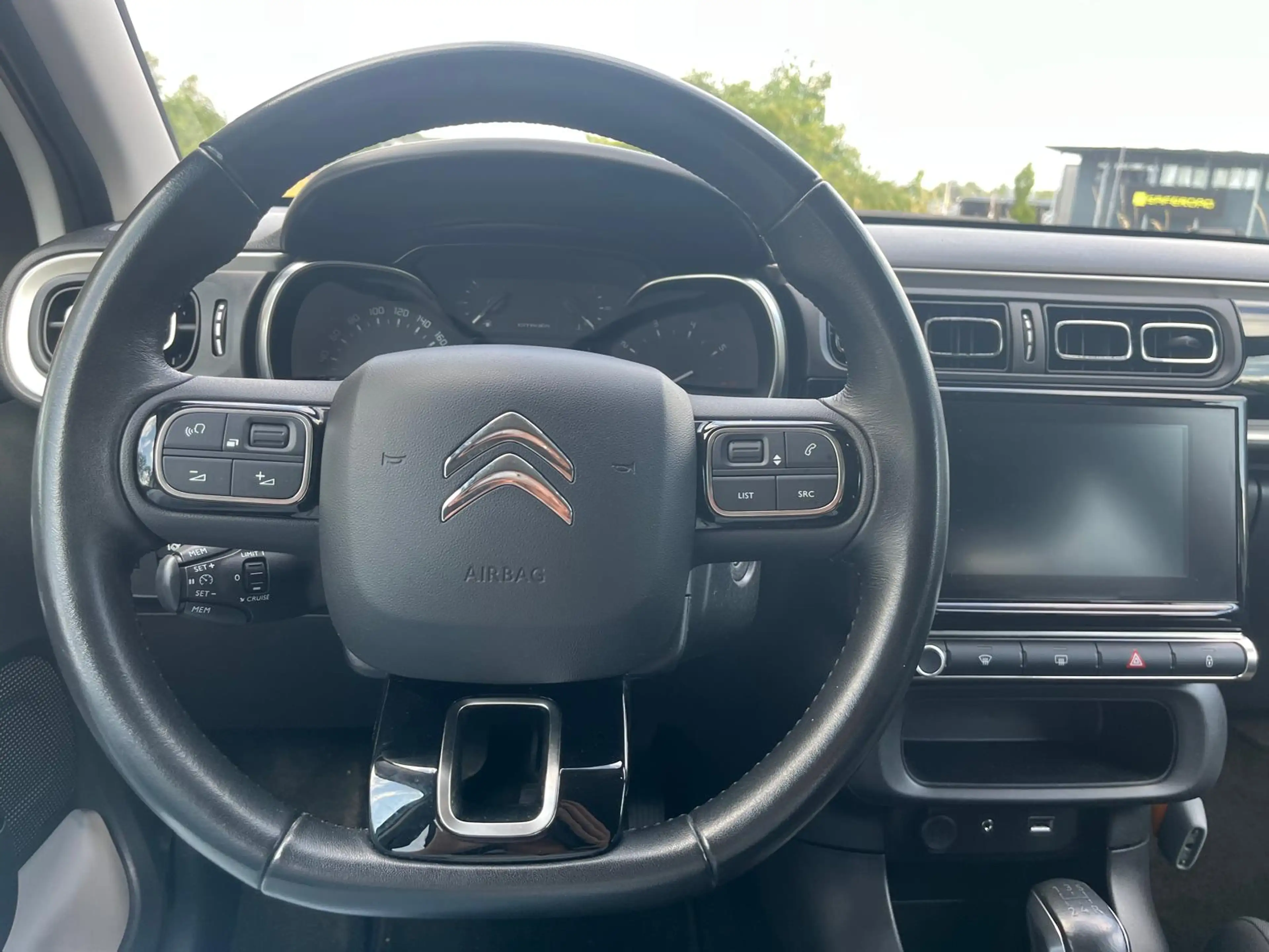Citroen C3 1.2 PureTech S&S Shine — photo 12