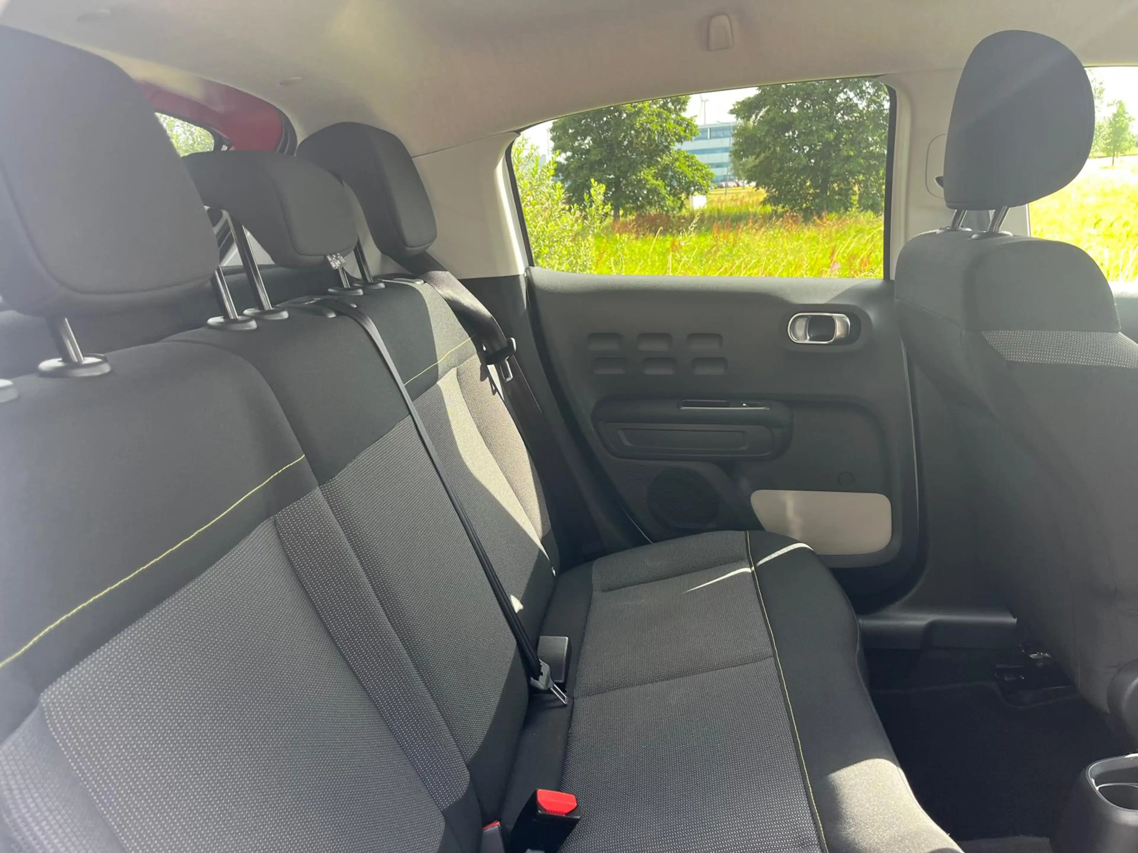 Citroen C3 1.2 PureTech S&S Shine — photo 11