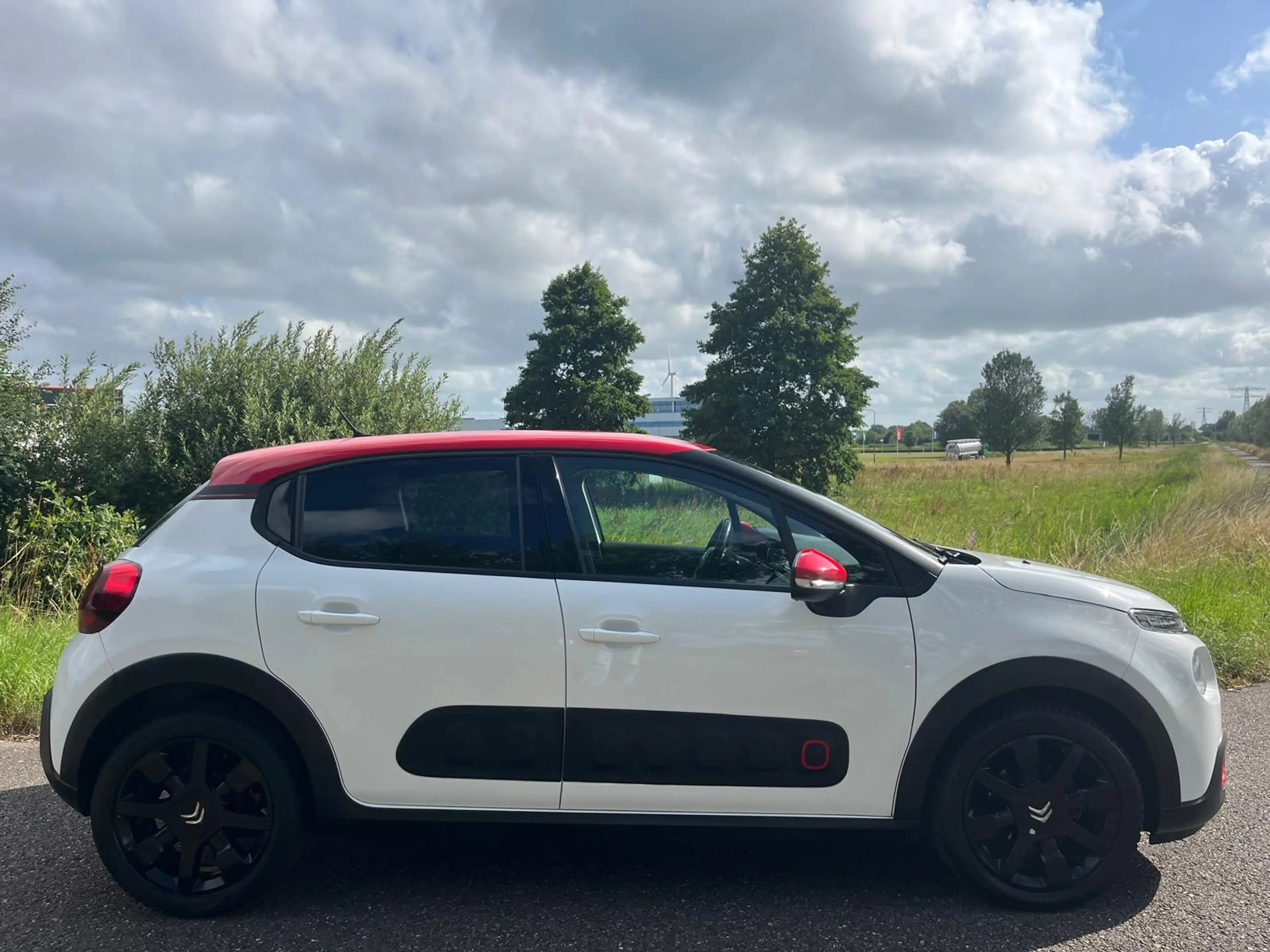 Citroen C3 1.2 PureTech S&S Shine — photo 6