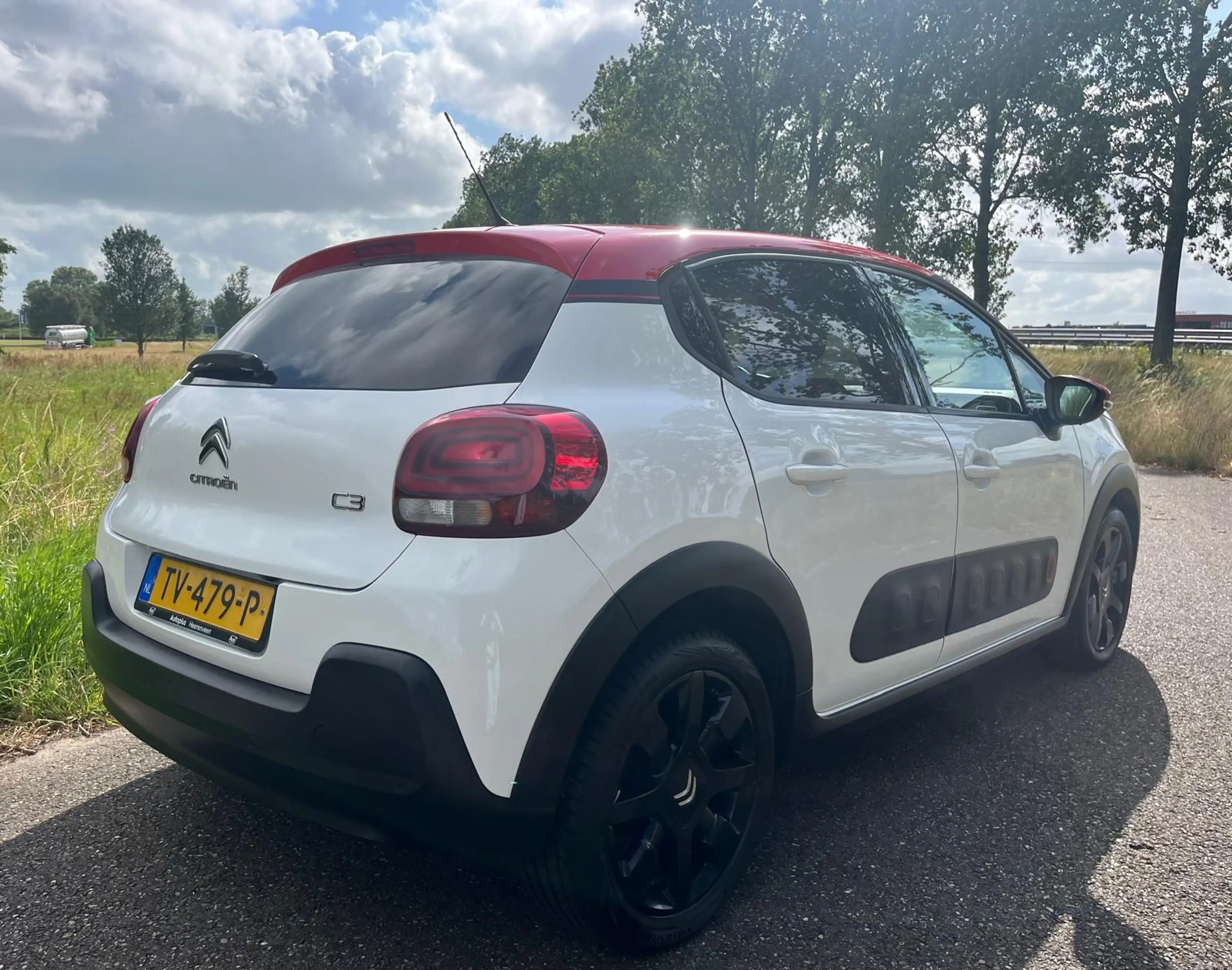 Citroen C3 1.2 PureTech S&S Shine — photo 4