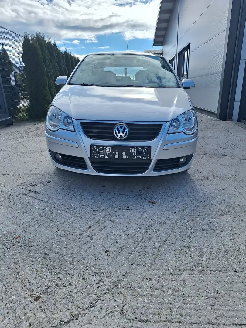 Volkswagen Polo 1.2 Trendline Silber - 1